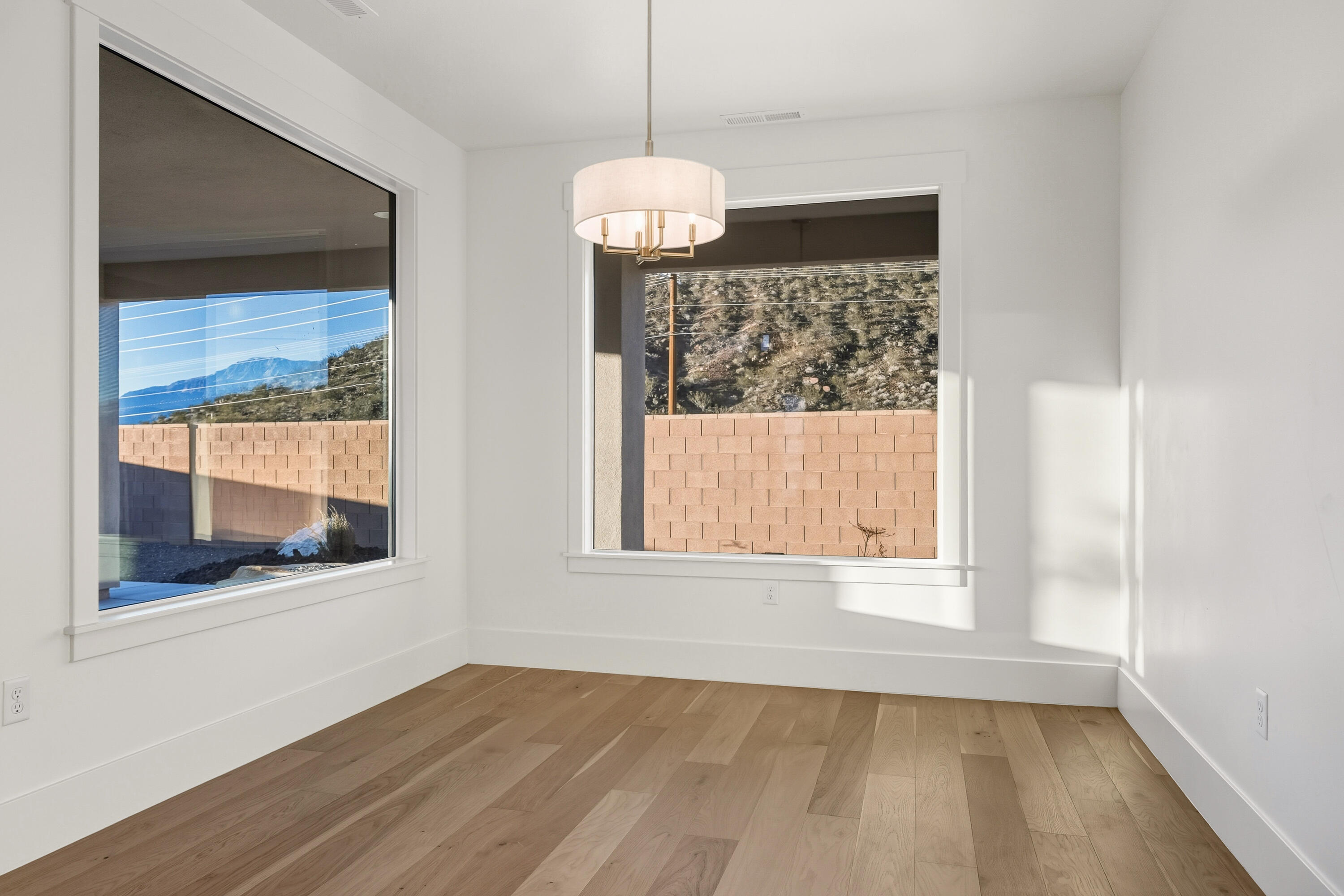 PAINTED SANDS - Residential