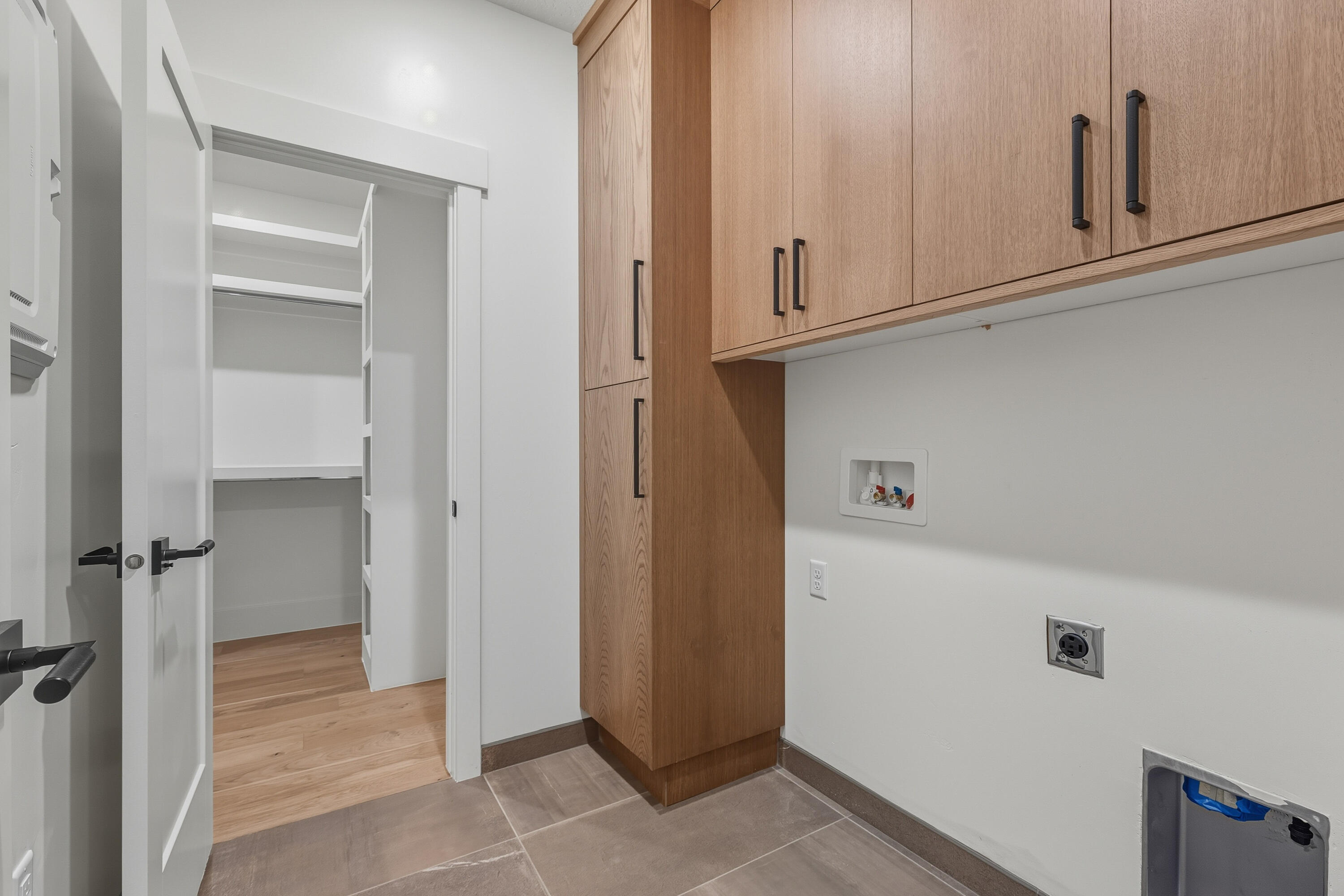 PAINTED SANDS - Residential