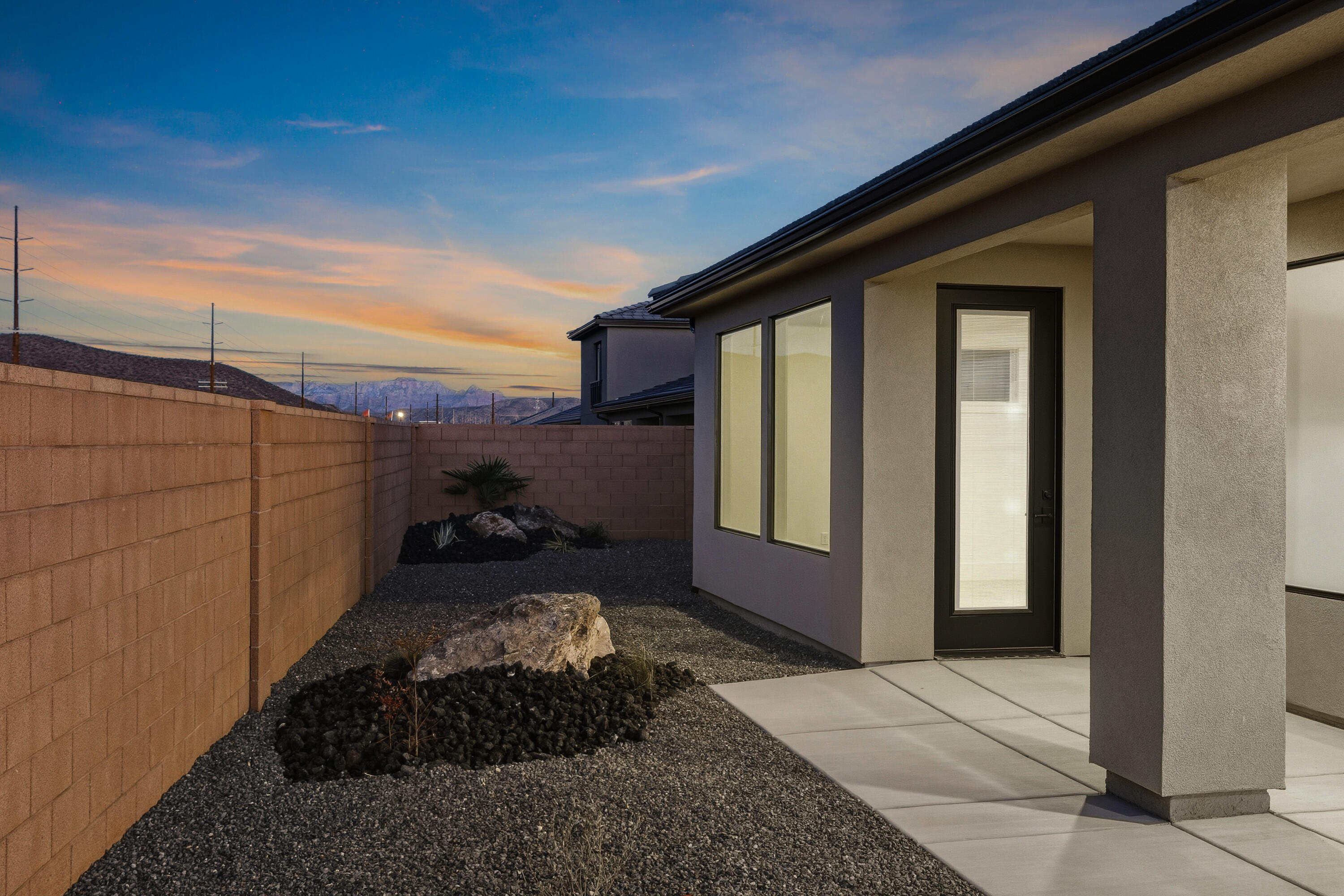 PAINTED SANDS - Residential