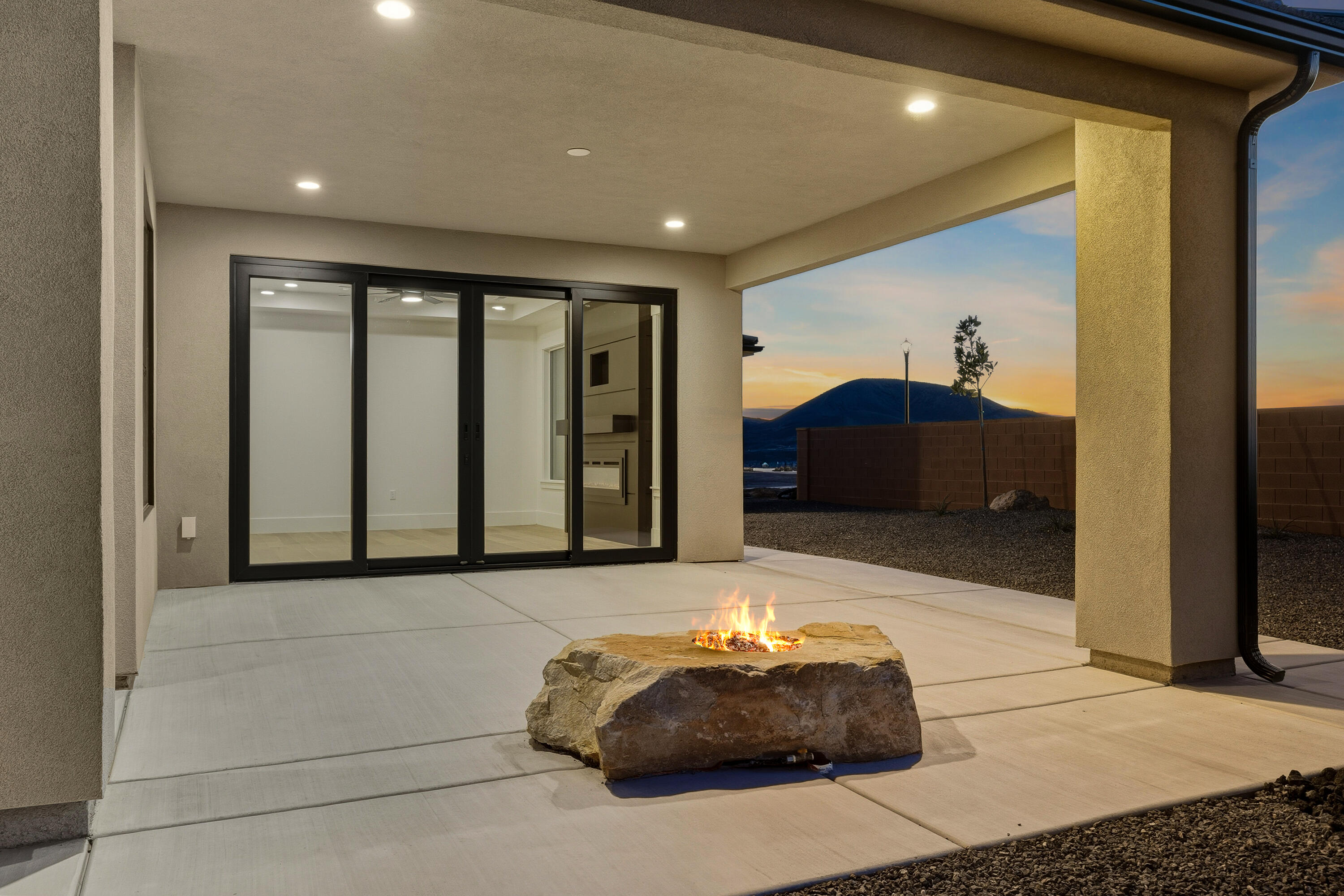 PAINTED SANDS - Residential