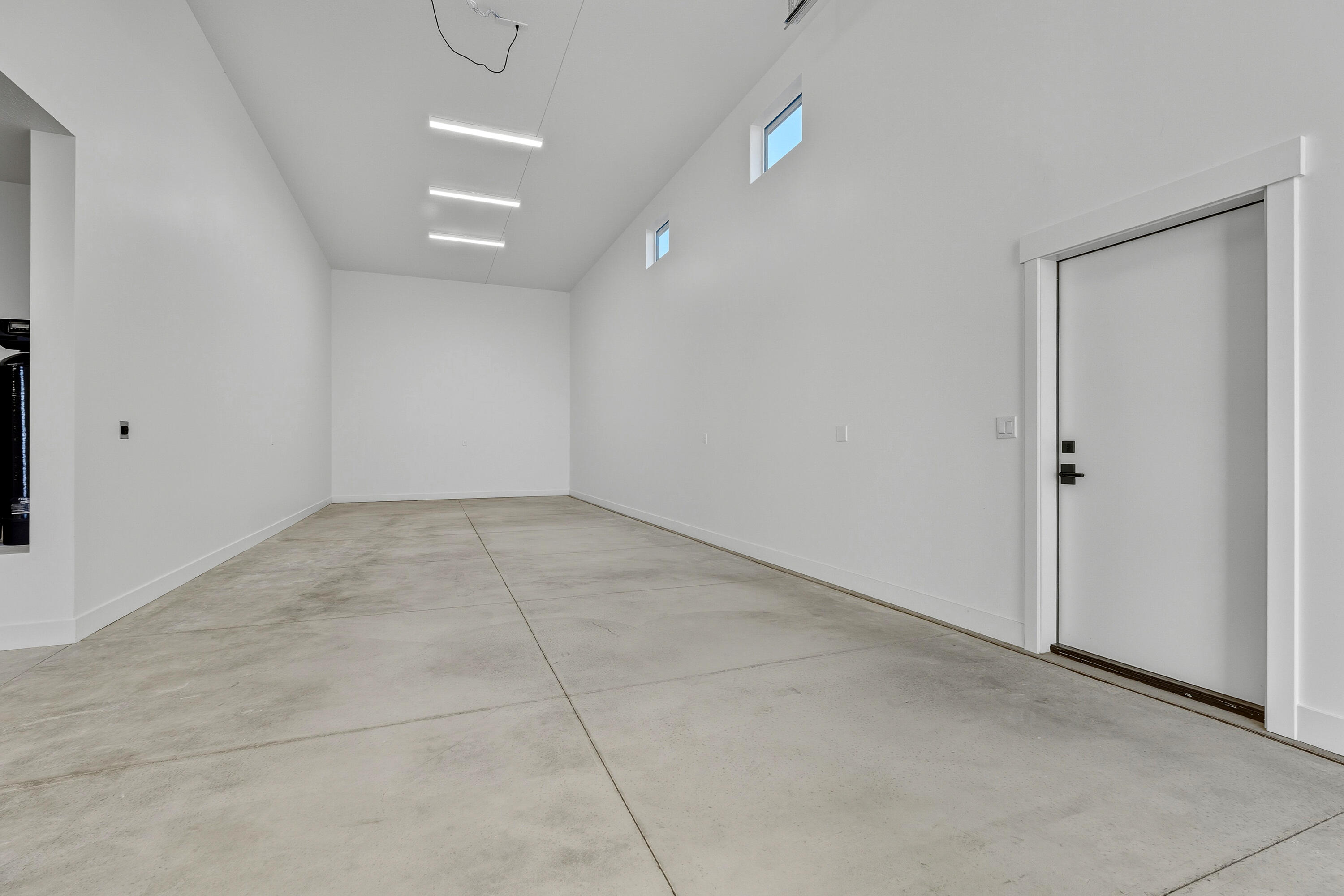 PAINTED SANDS - Residential