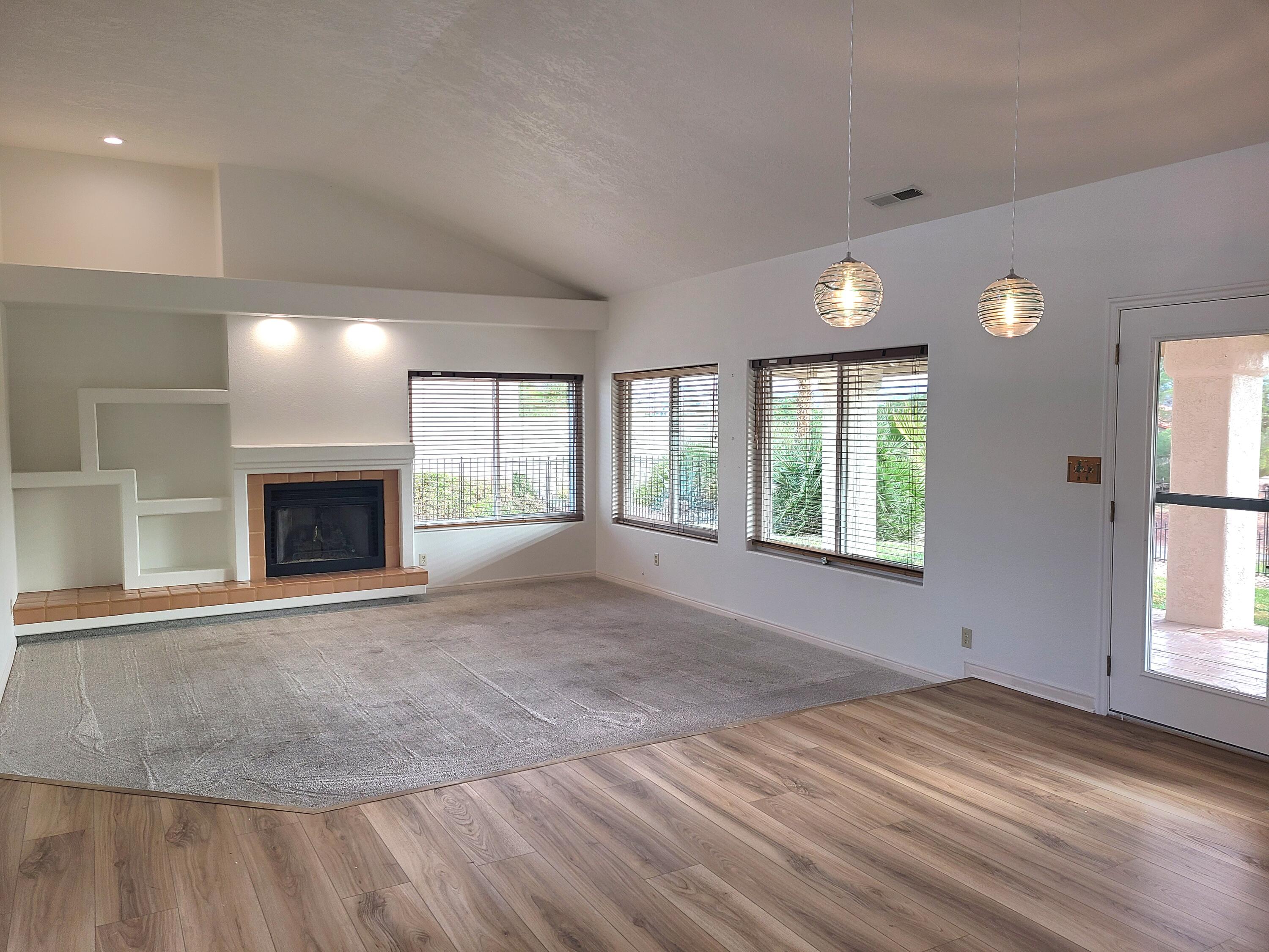 FAIRWAY HILLS - Residential