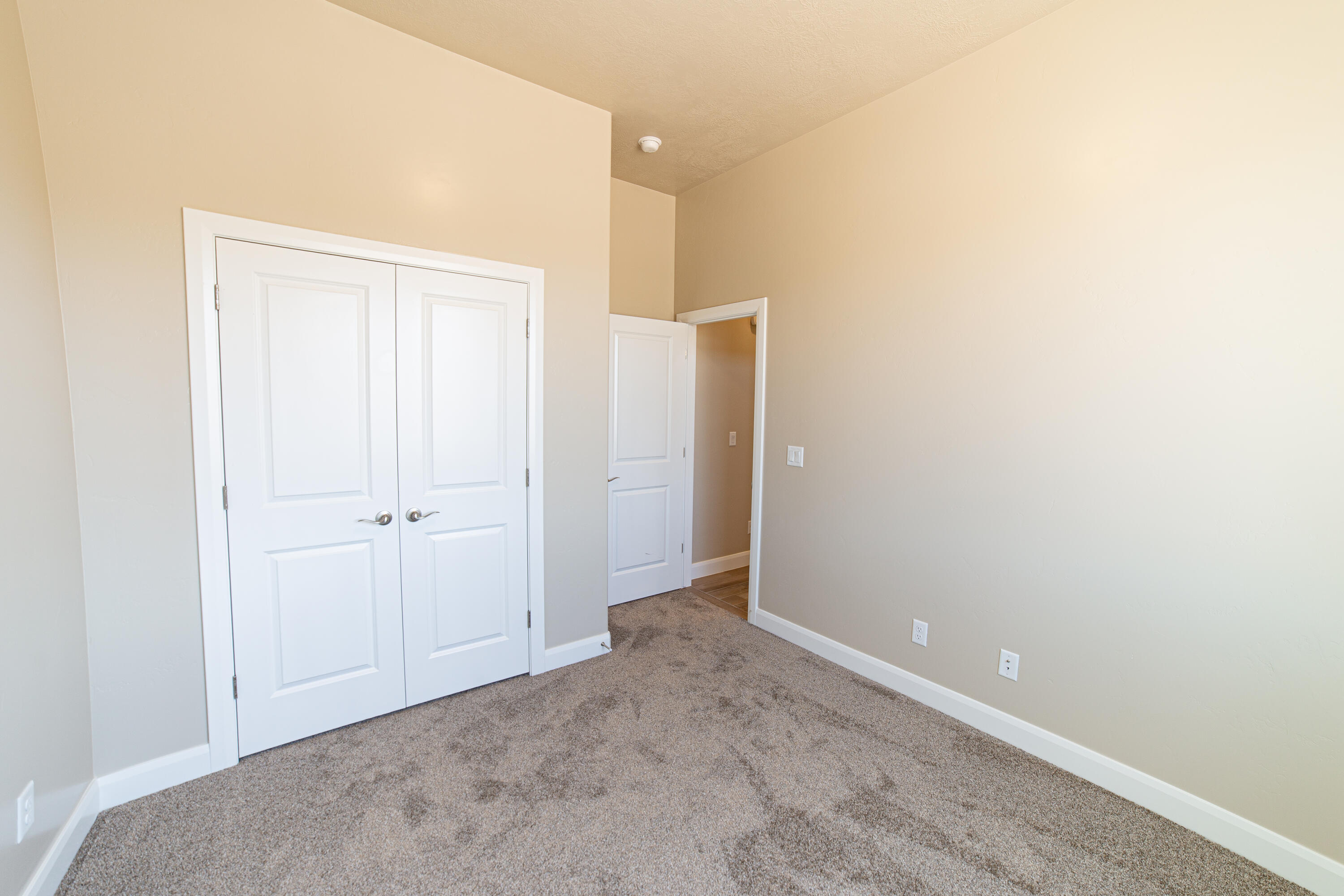 SKY VALLEY TOWNHOMES - Residential