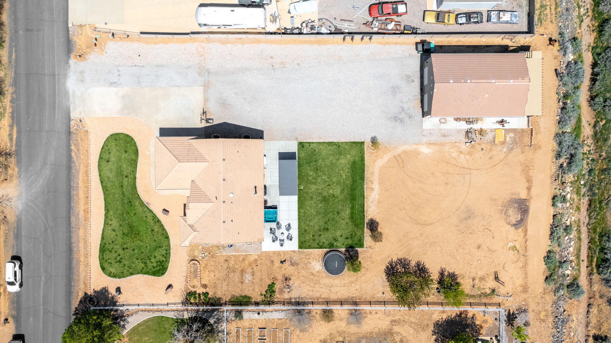 PARADISE ESTATES - Residential