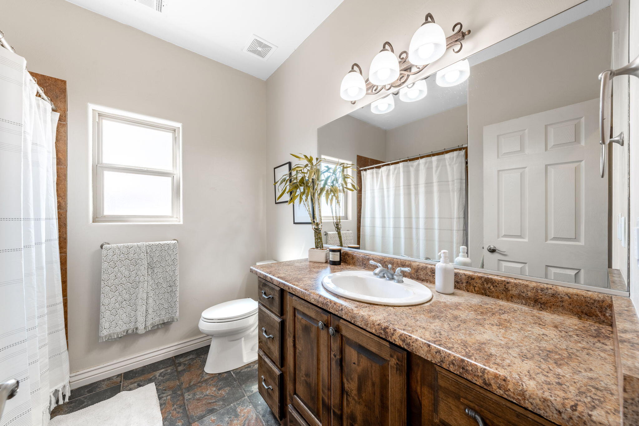 PARADISE ESTATES - Residential