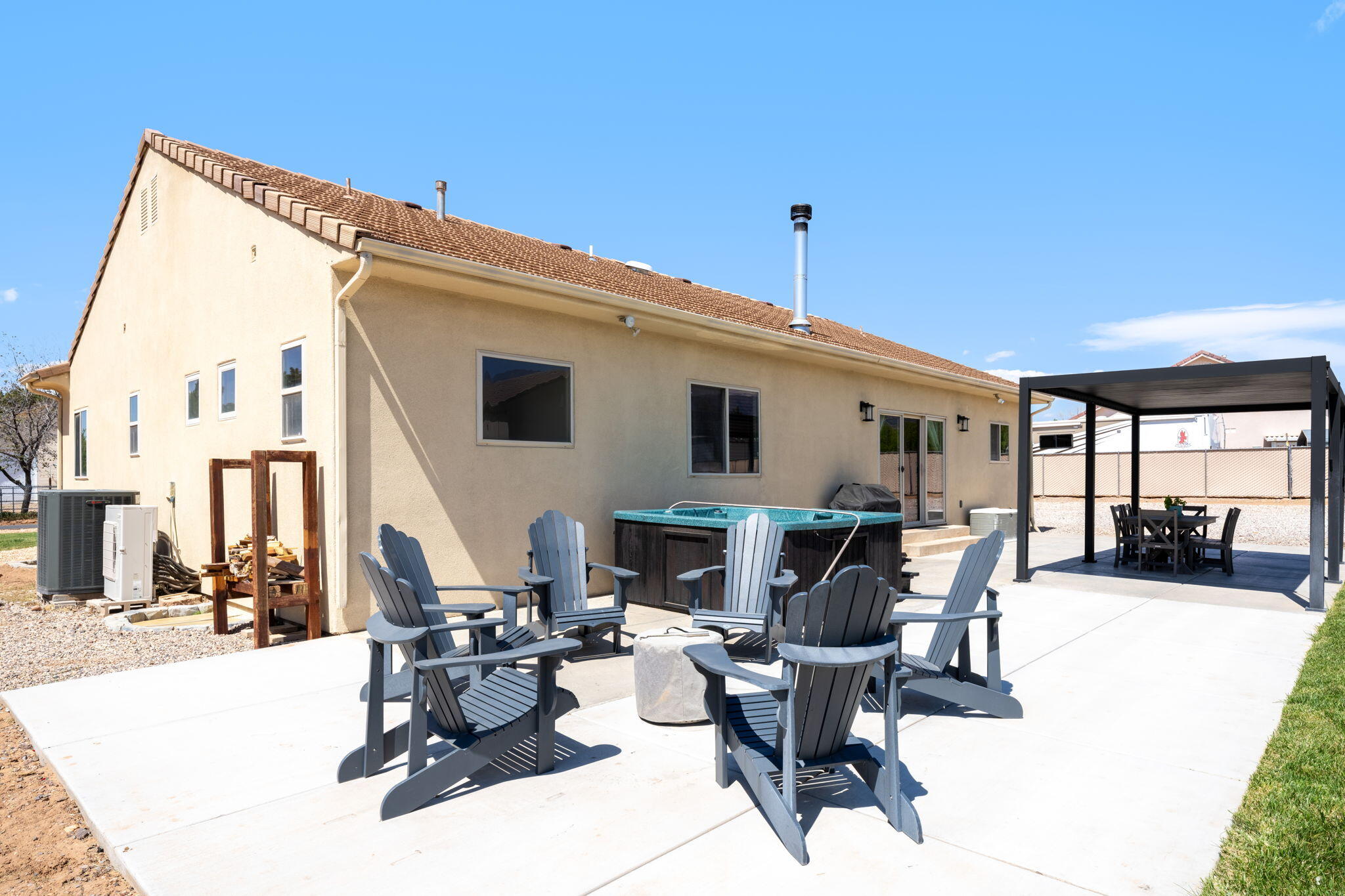 PARADISE ESTATES - Residential