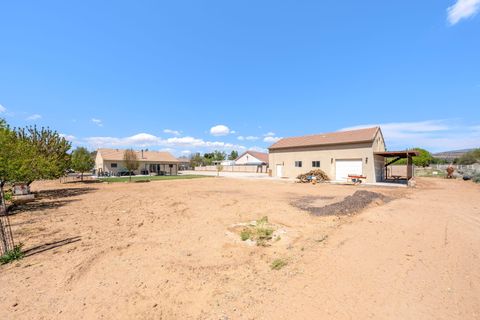 Tiny photo for 7776 N WAGON RD, Saint George, UT 84770 (MLS # 26-271277)