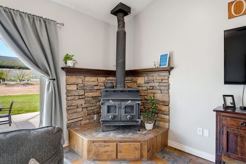 Tiny photo for 7776 N WAGON RD, Saint George, UT 84770 (MLS # 26-271277)