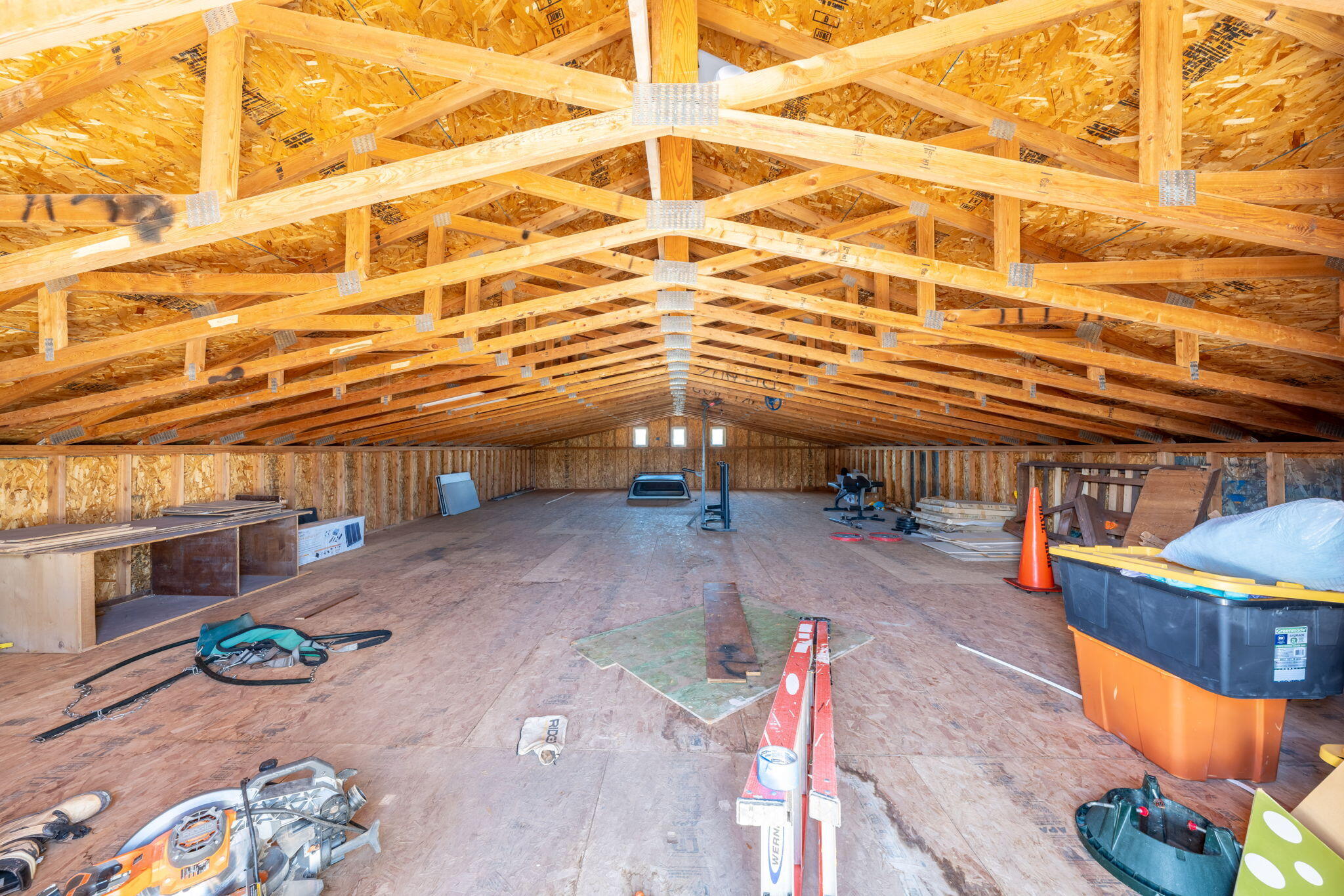 PARADISE ESTATES - Residential