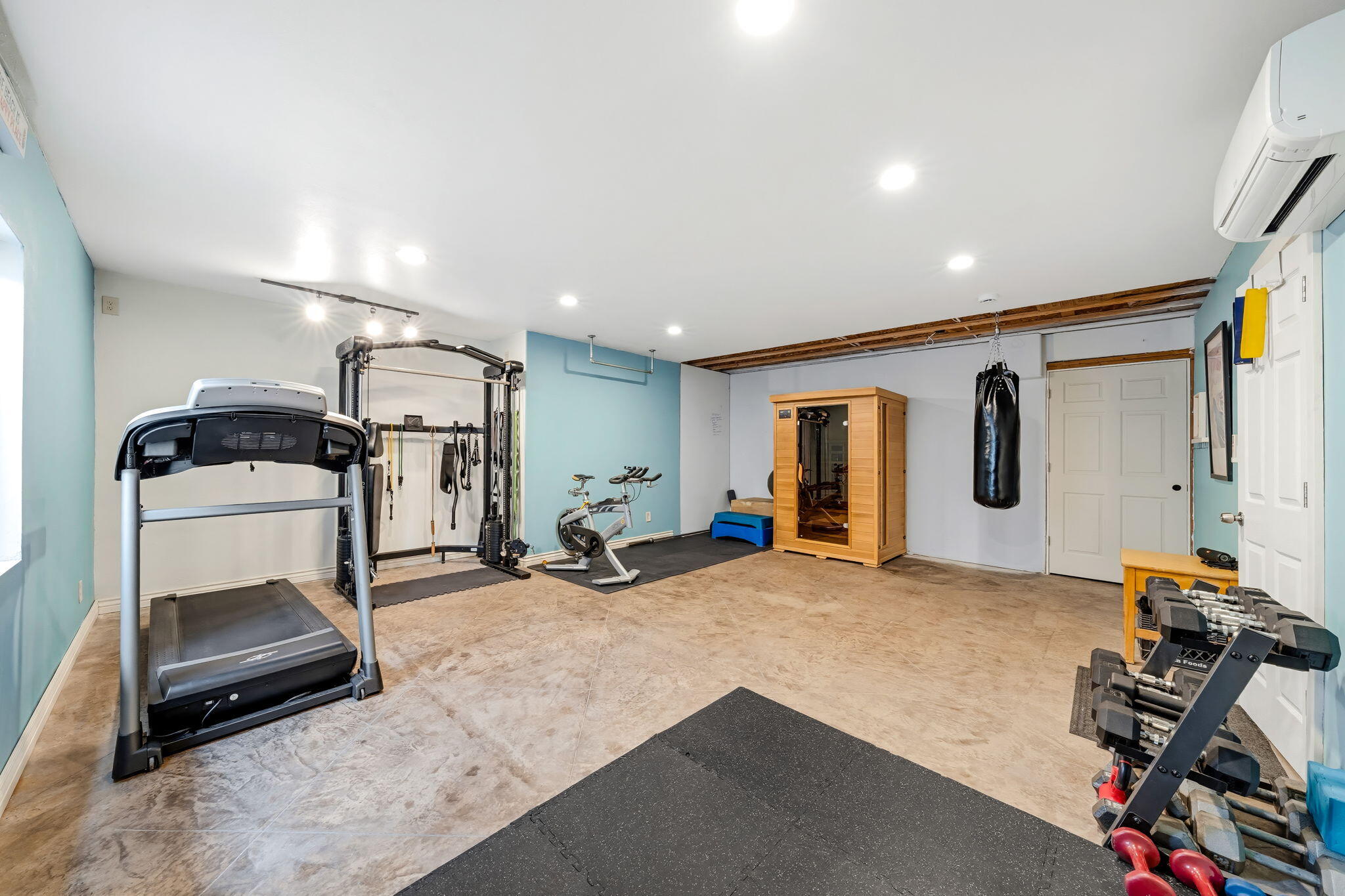 PARADISE ESTATES - Residential