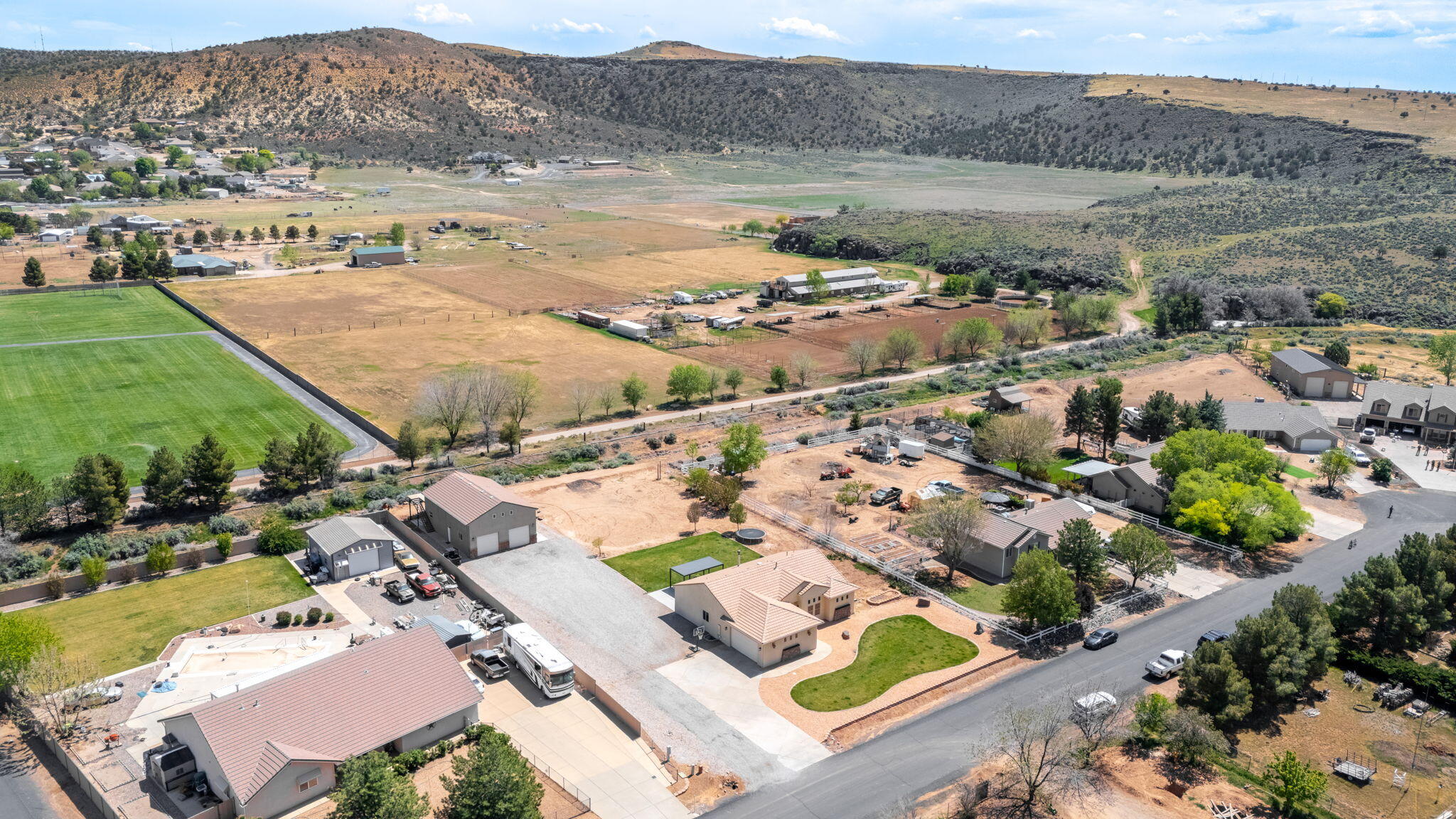 PARADISE ESTATES - Residential