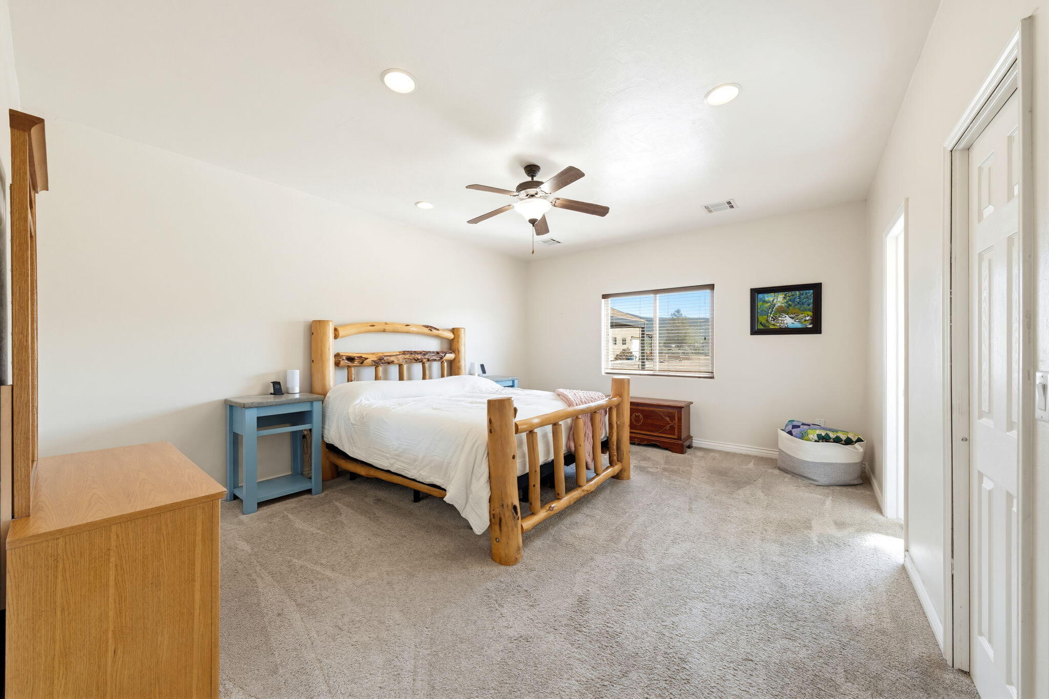 PARADISE ESTATES - Residential