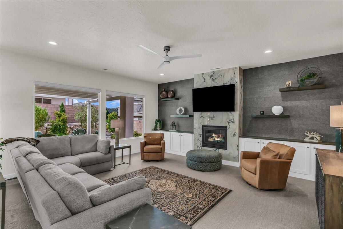 SHOOTING STAR - Residential