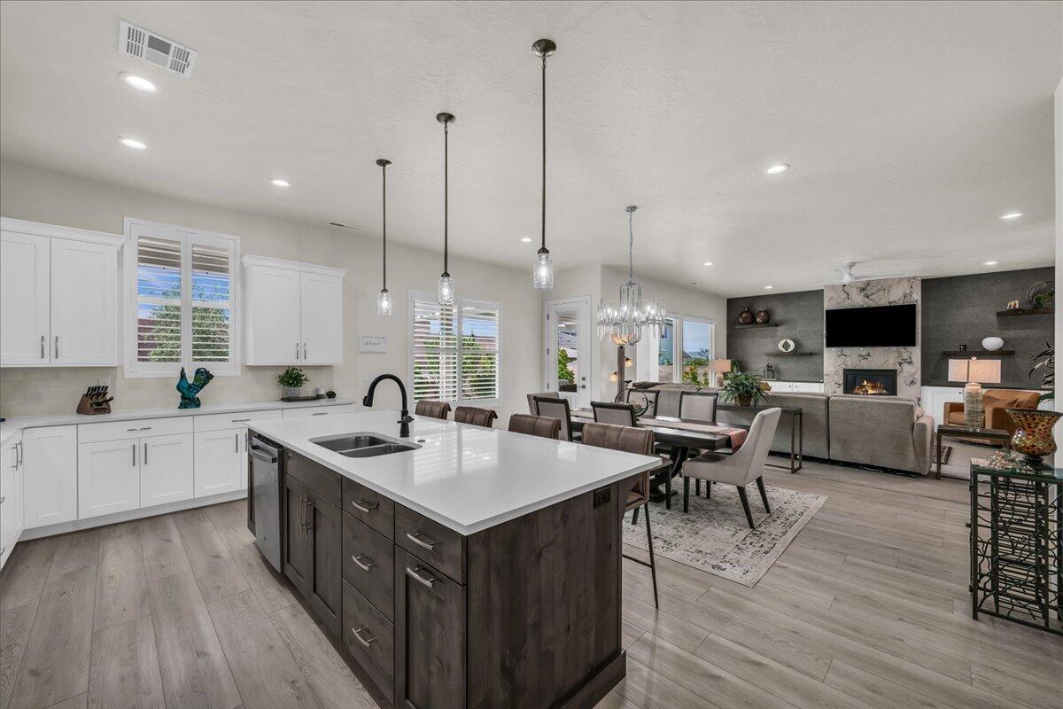 SHOOTING STAR - Residential