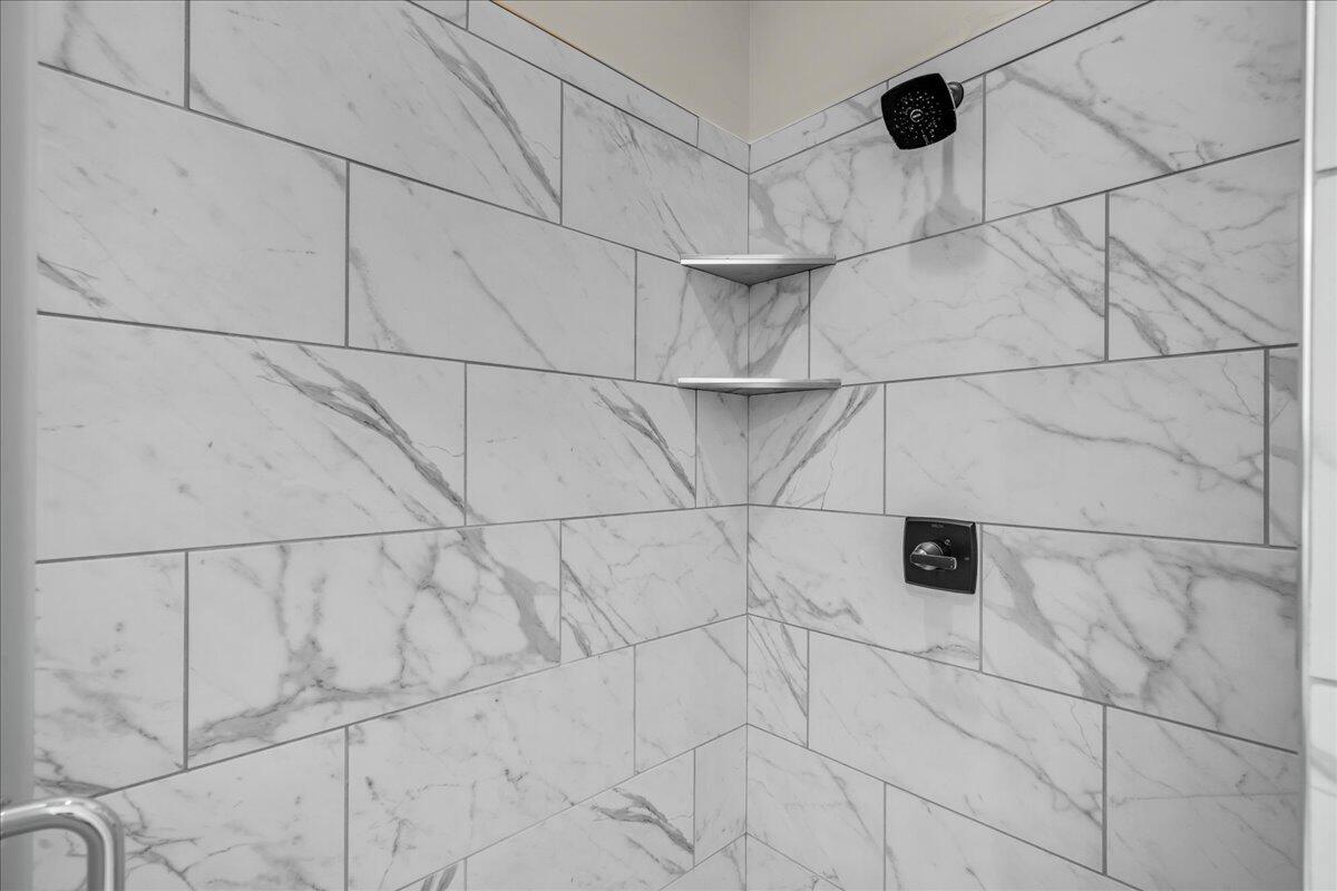 SHOOTING STAR - Residential