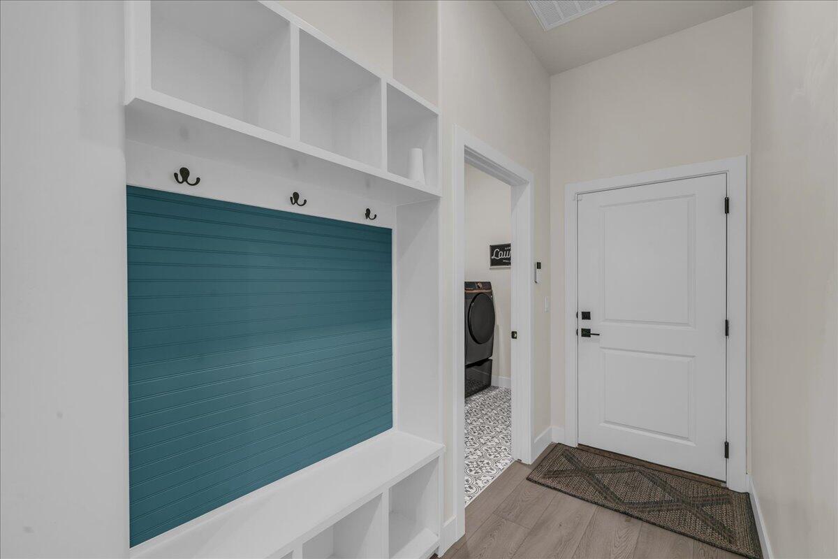 SHOOTING STAR - Residential