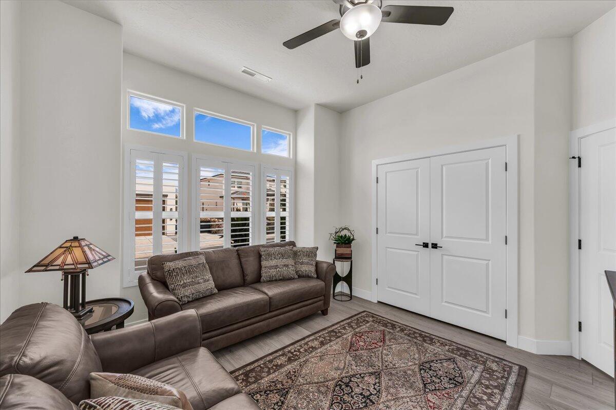 SHOOTING STAR - Residential