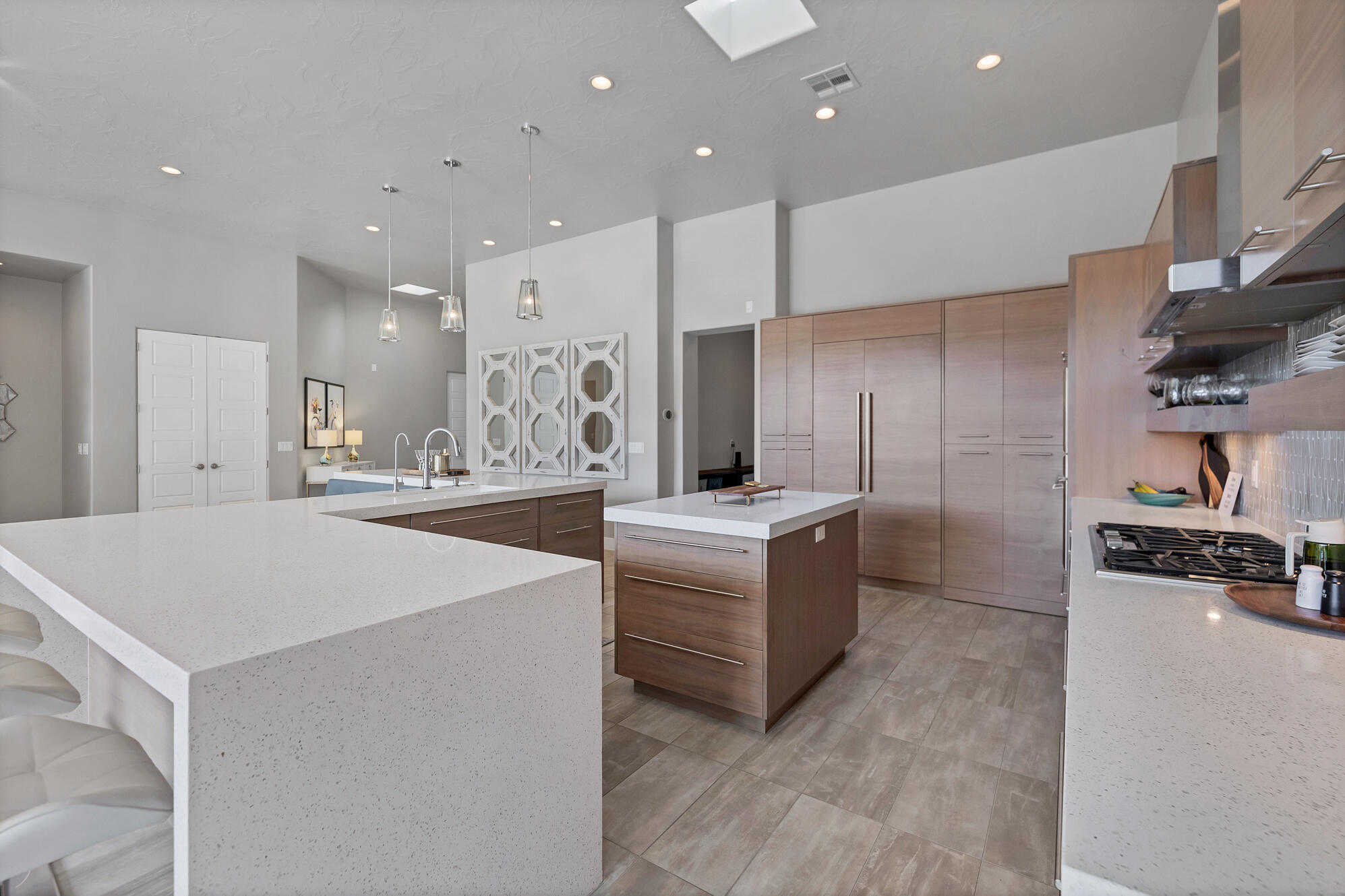 KACHINA SPRINGS EAST AT ENTRADA - Residential