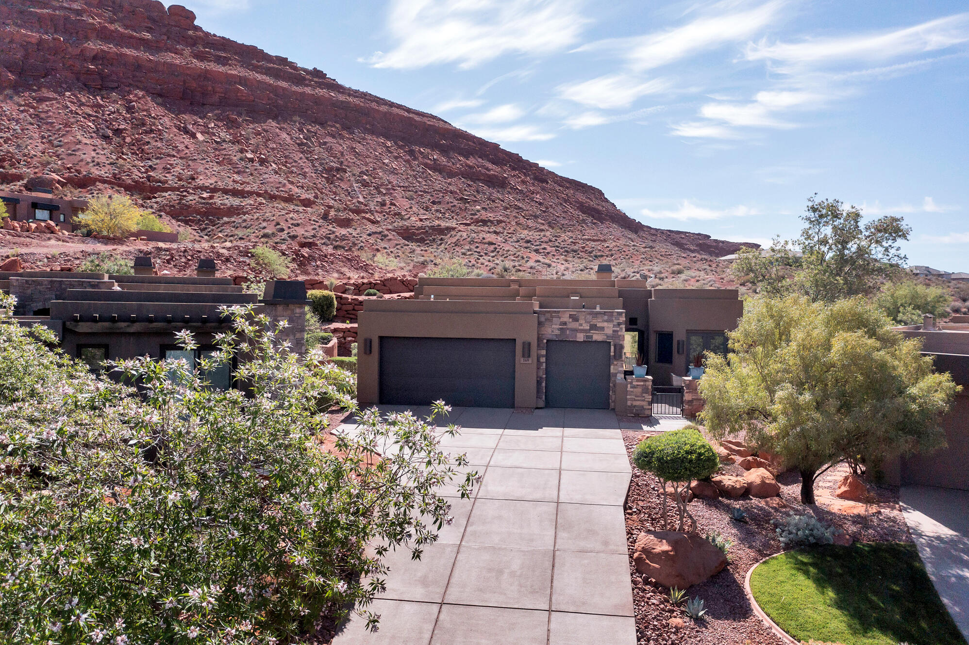 KACHINA SPRINGS EAST AT ENTRADA - Residential