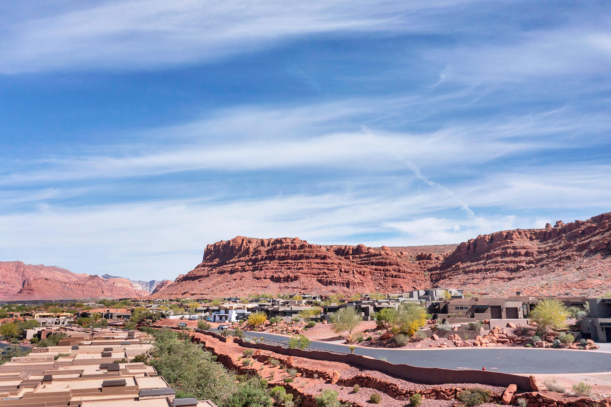 KACHINA SPRINGS EAST AT ENTRADA - Residential
