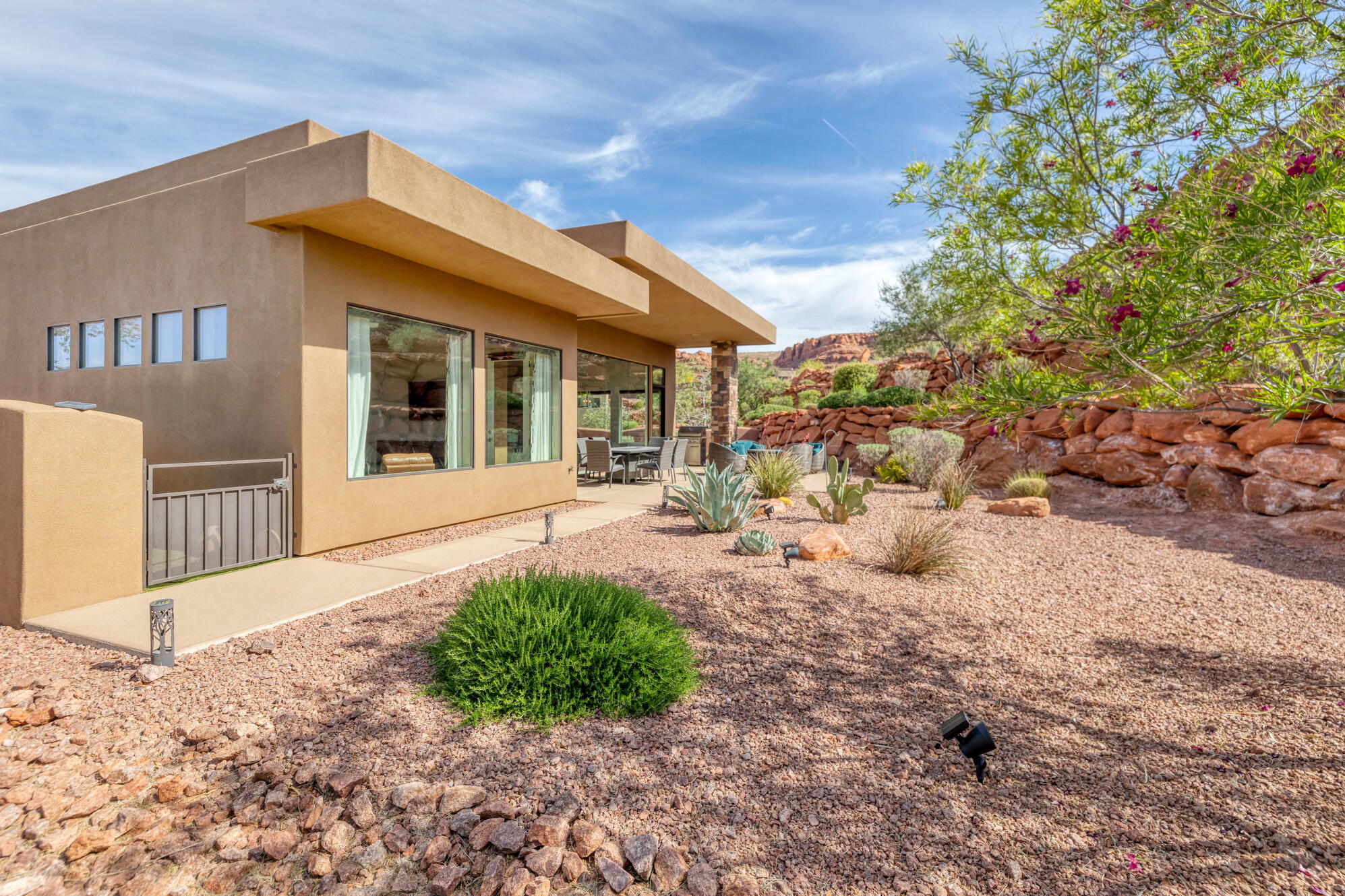 KACHINA SPRINGS EAST AT ENTRADA - Residential