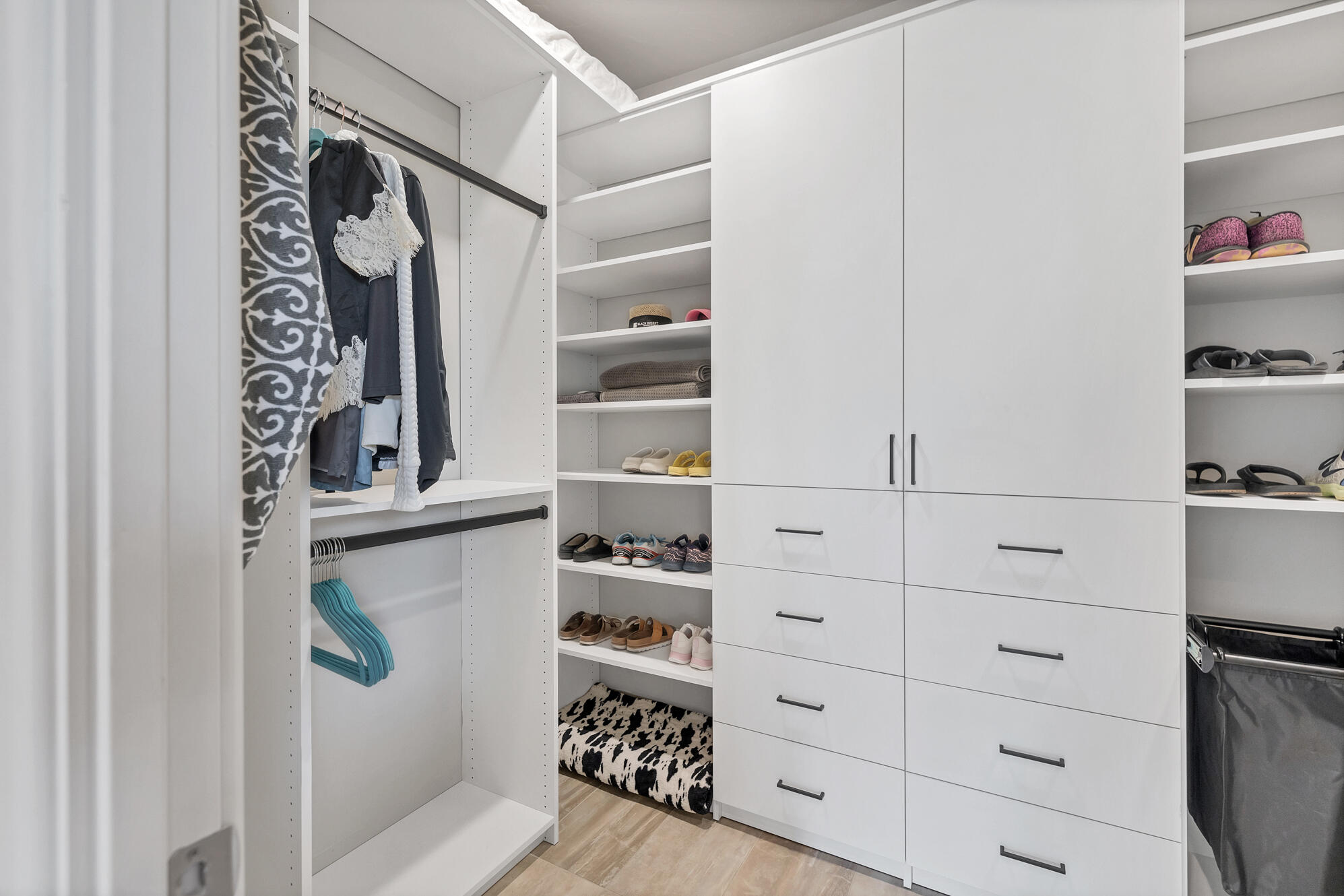 KACHINA SPRINGS EAST AT ENTRADA - Residential