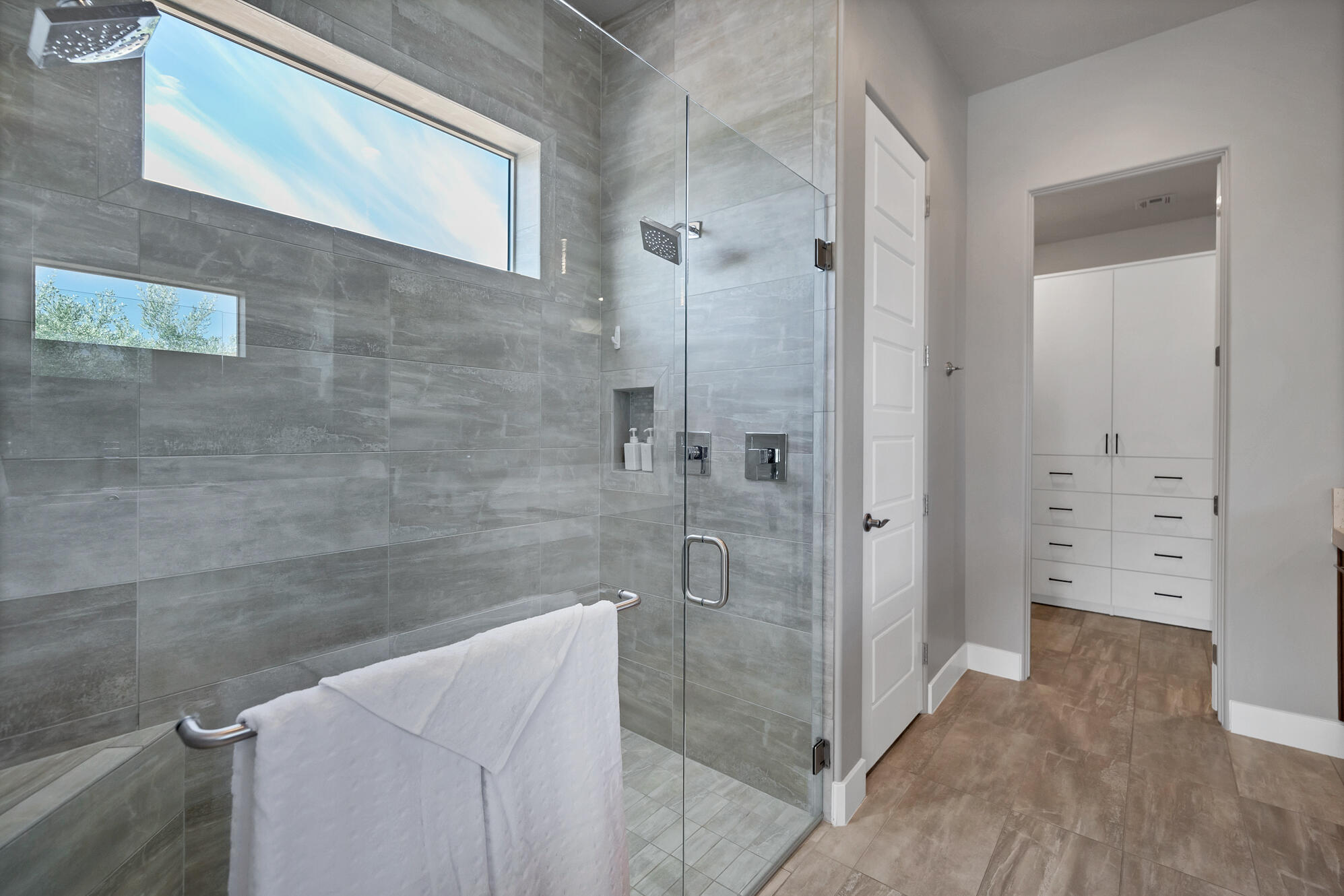 KACHINA SPRINGS EAST AT ENTRADA - Residential