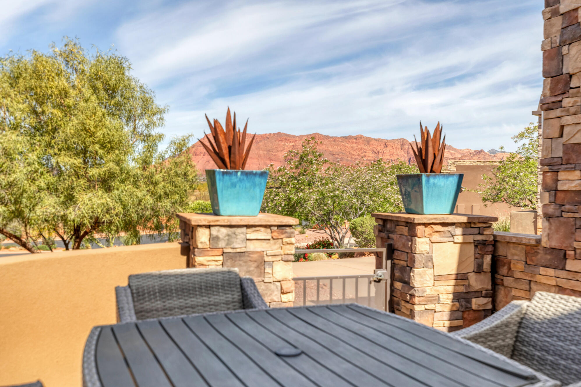 KACHINA SPRINGS EAST AT ENTRADA - Residential