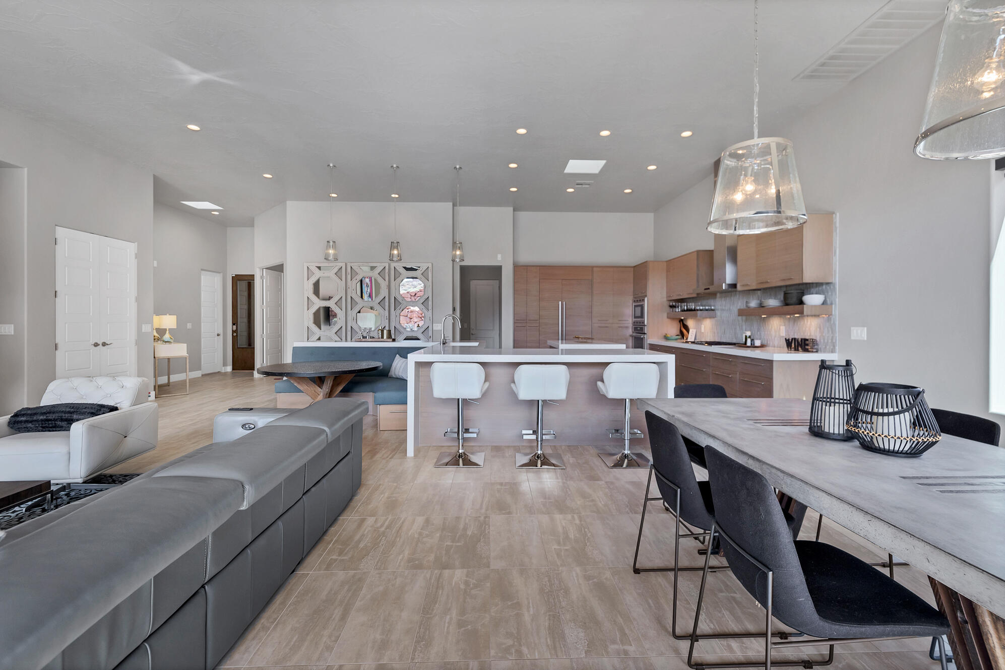 KACHINA SPRINGS EAST AT ENTRADA - Residential