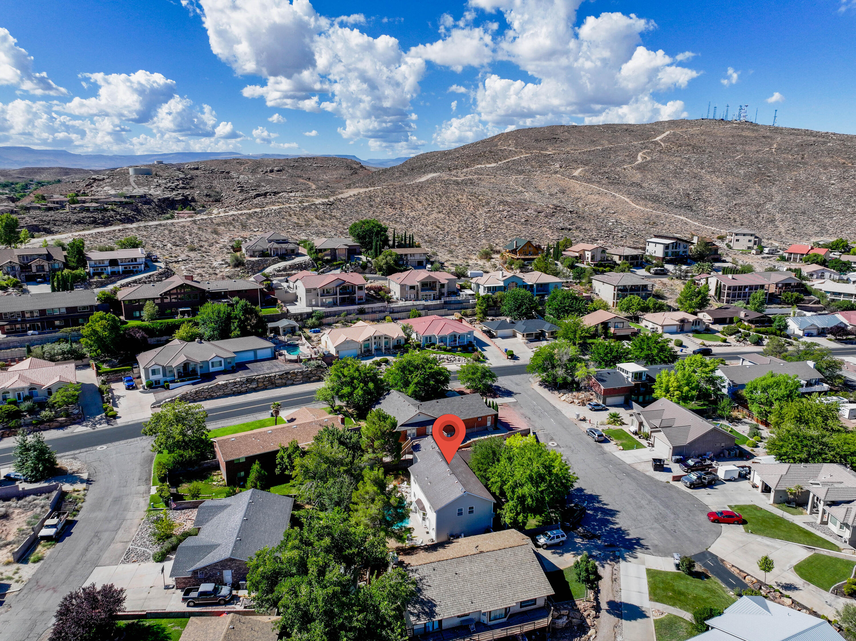 BLOOMINGTON HILLS - Residential