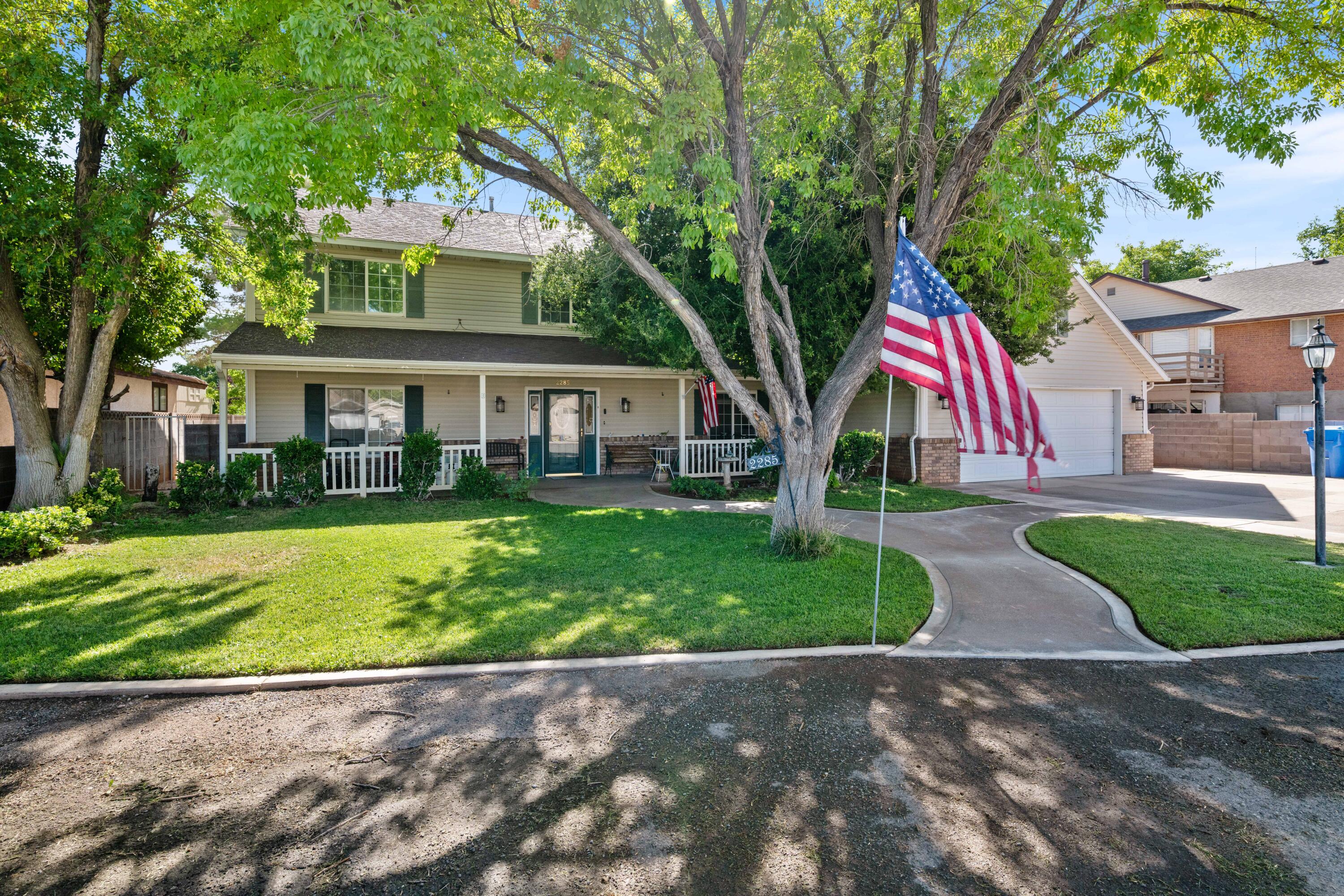 BLOOMINGTON HILLS - Residential