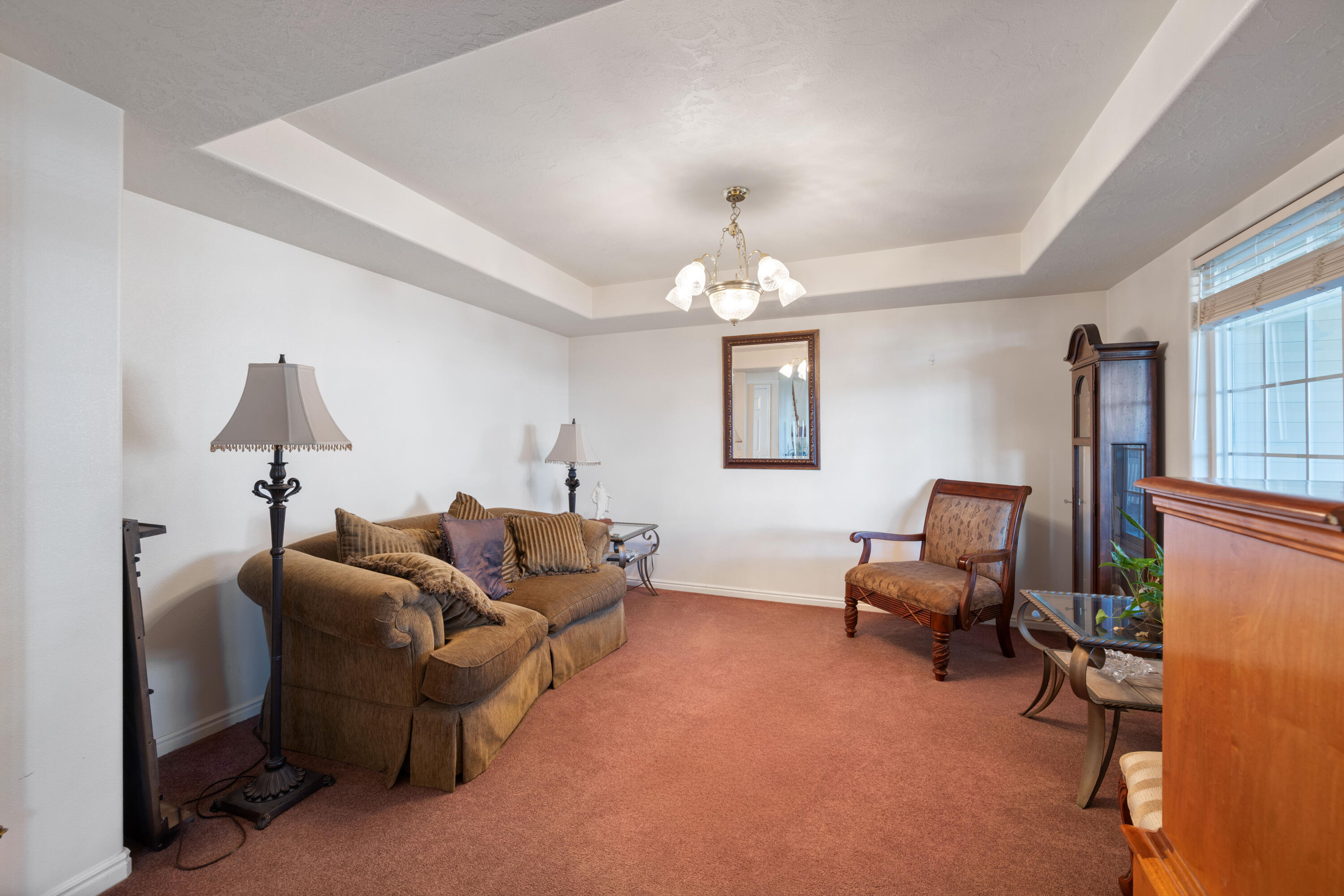 BLOOMINGTON HILLS - Residential