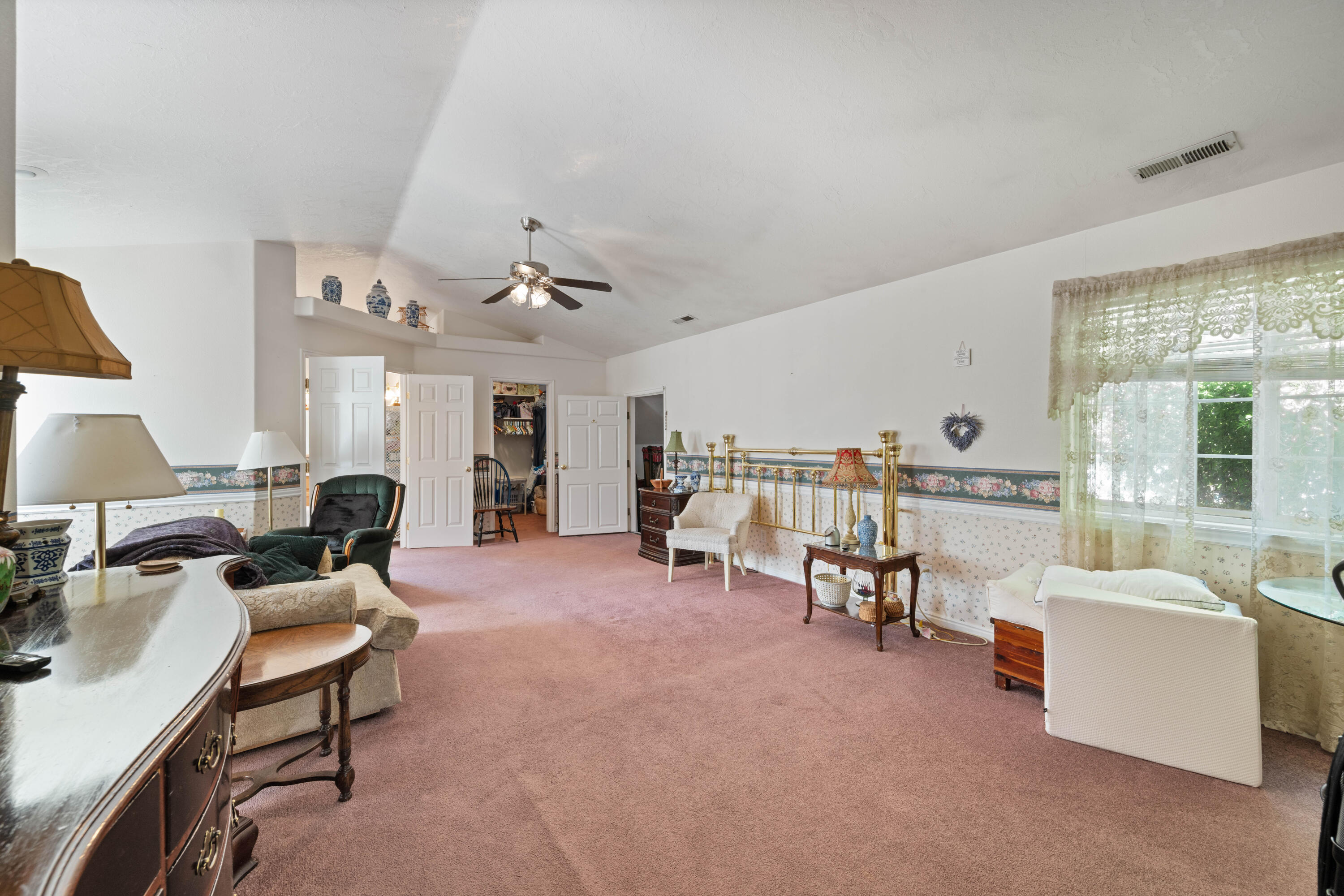 BLOOMINGTON HILLS - Residential