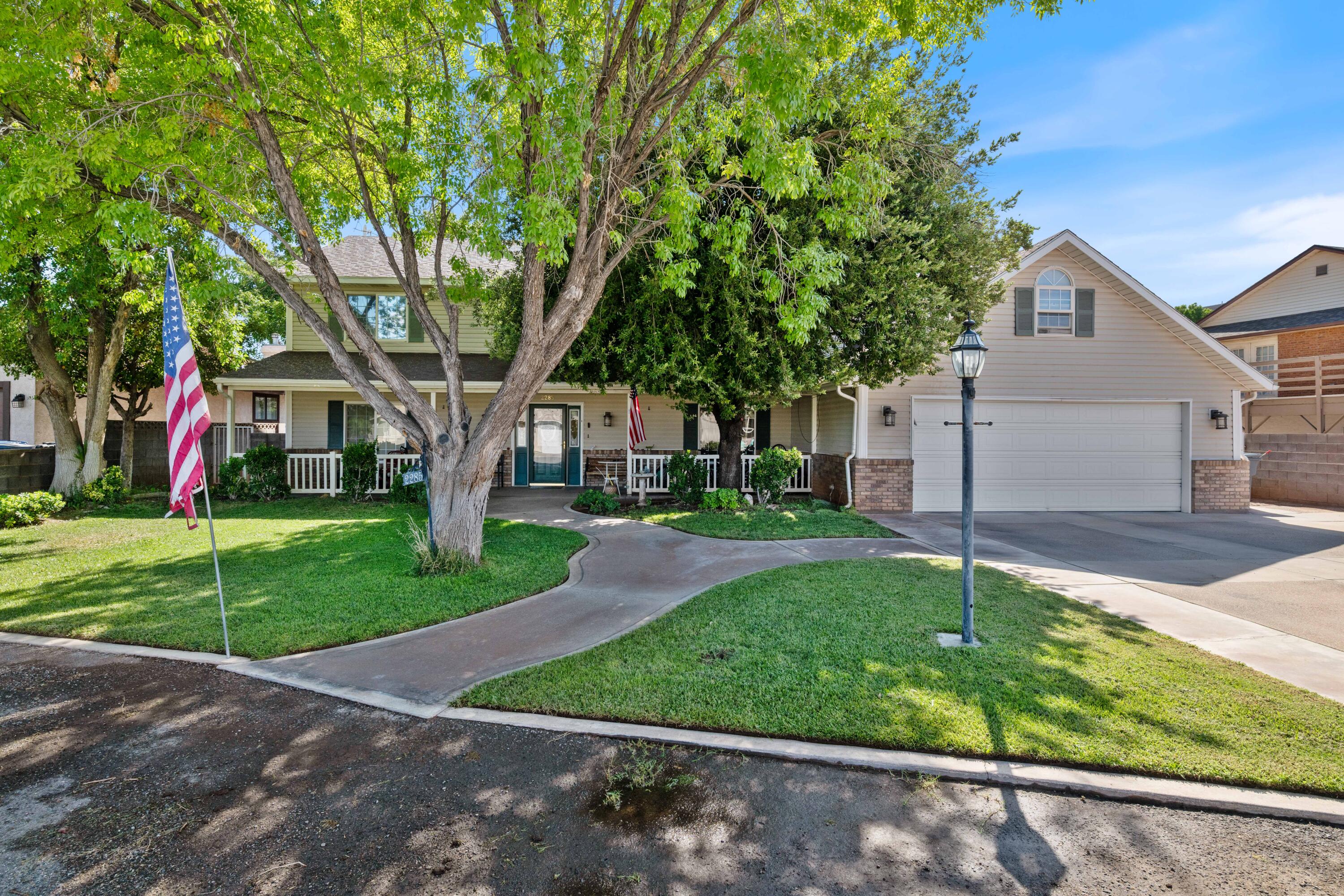 BLOOMINGTON HILLS - Residential