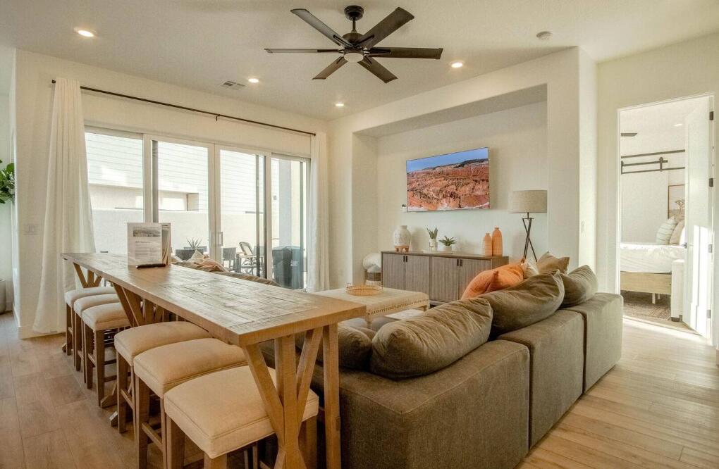 EIGHTH AT CORAL CANYON - Residential