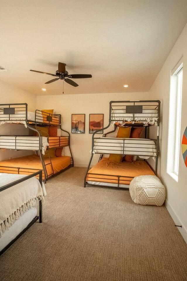 EIGHTH AT CORAL CANYON - Residential