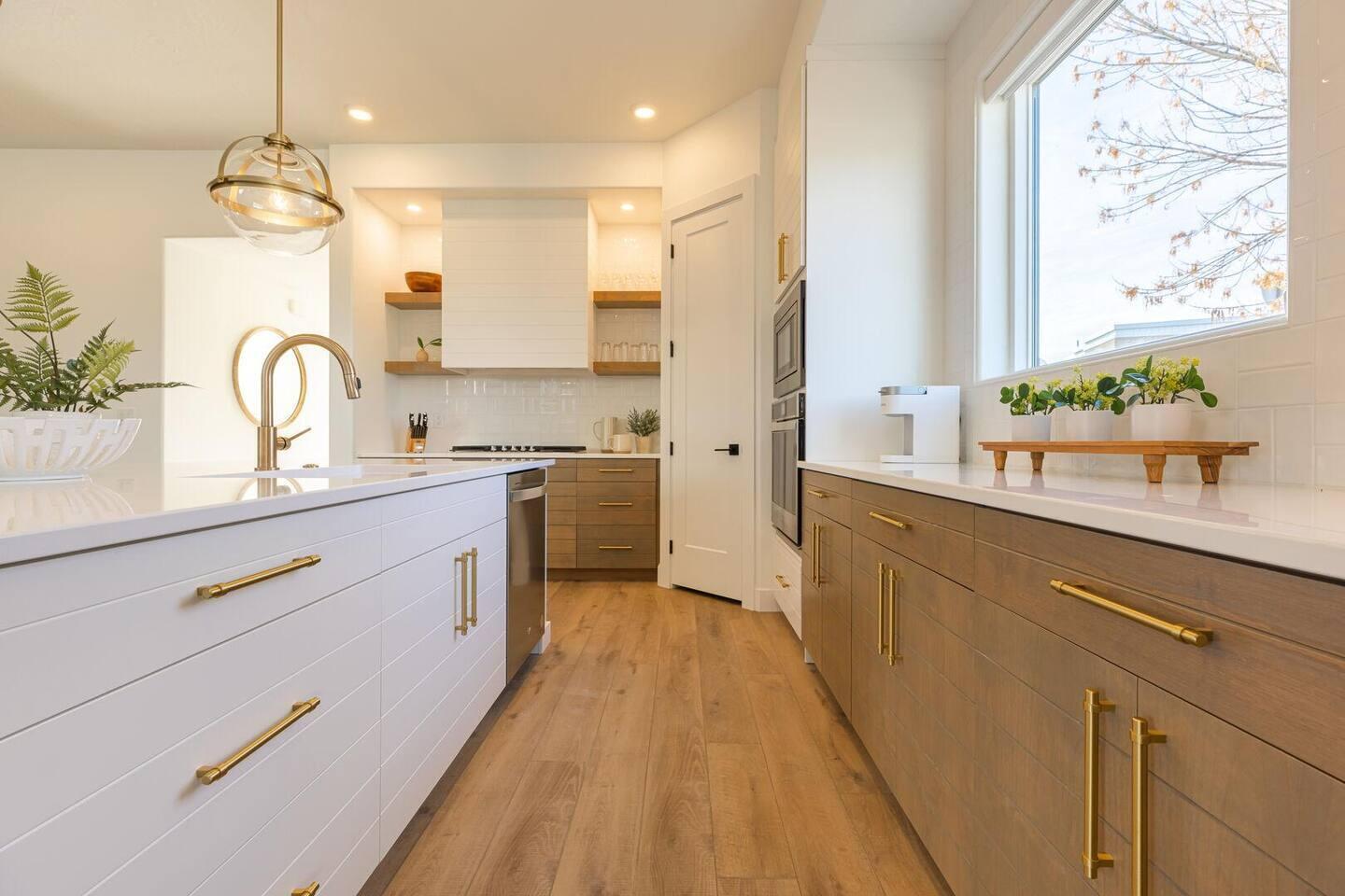 EIGHTH AT CORAL CANYON - Residential