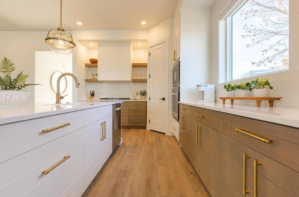 EIGHTH AT CORAL CANYON - Residential