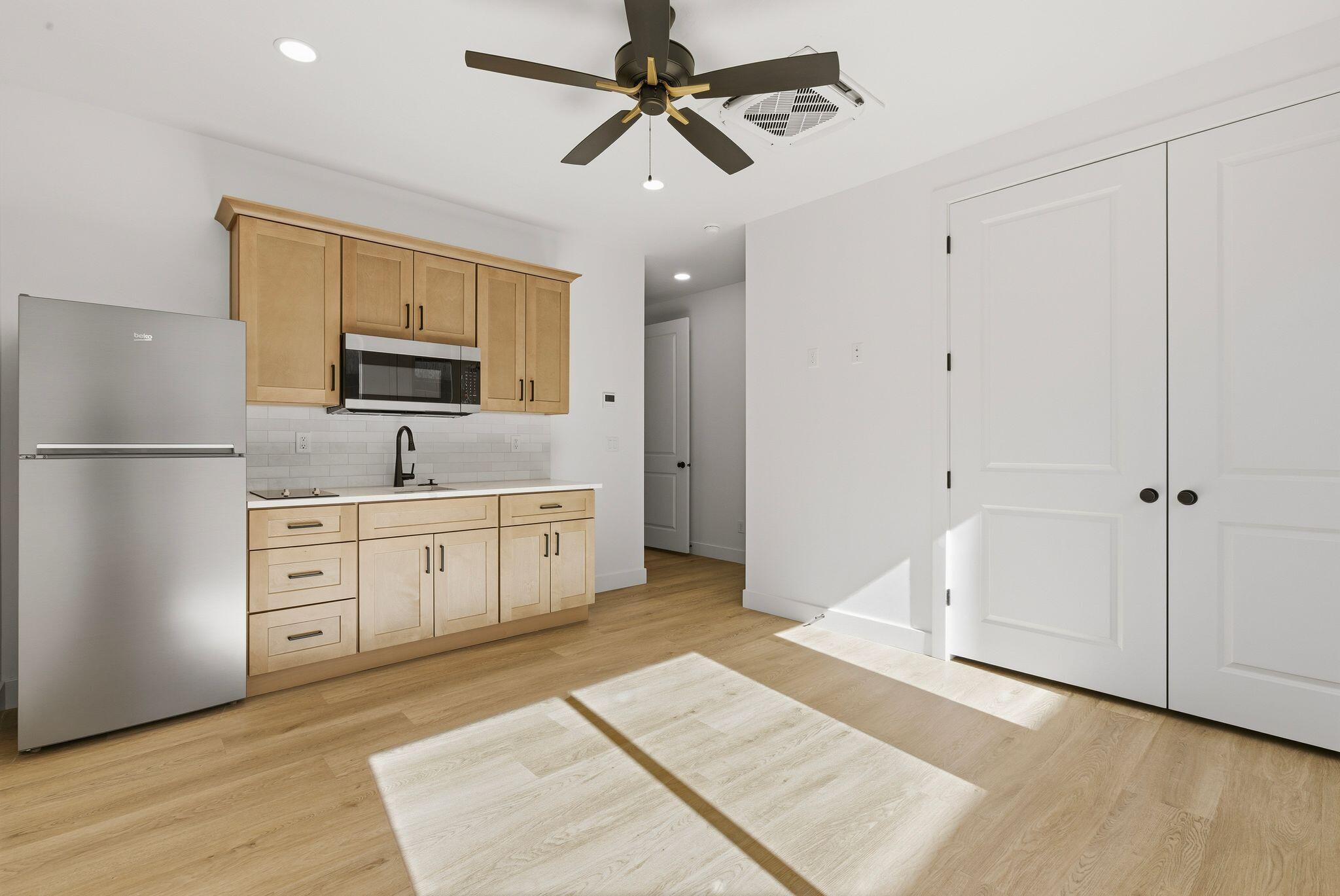 HURRICANE VIEWS - Residential