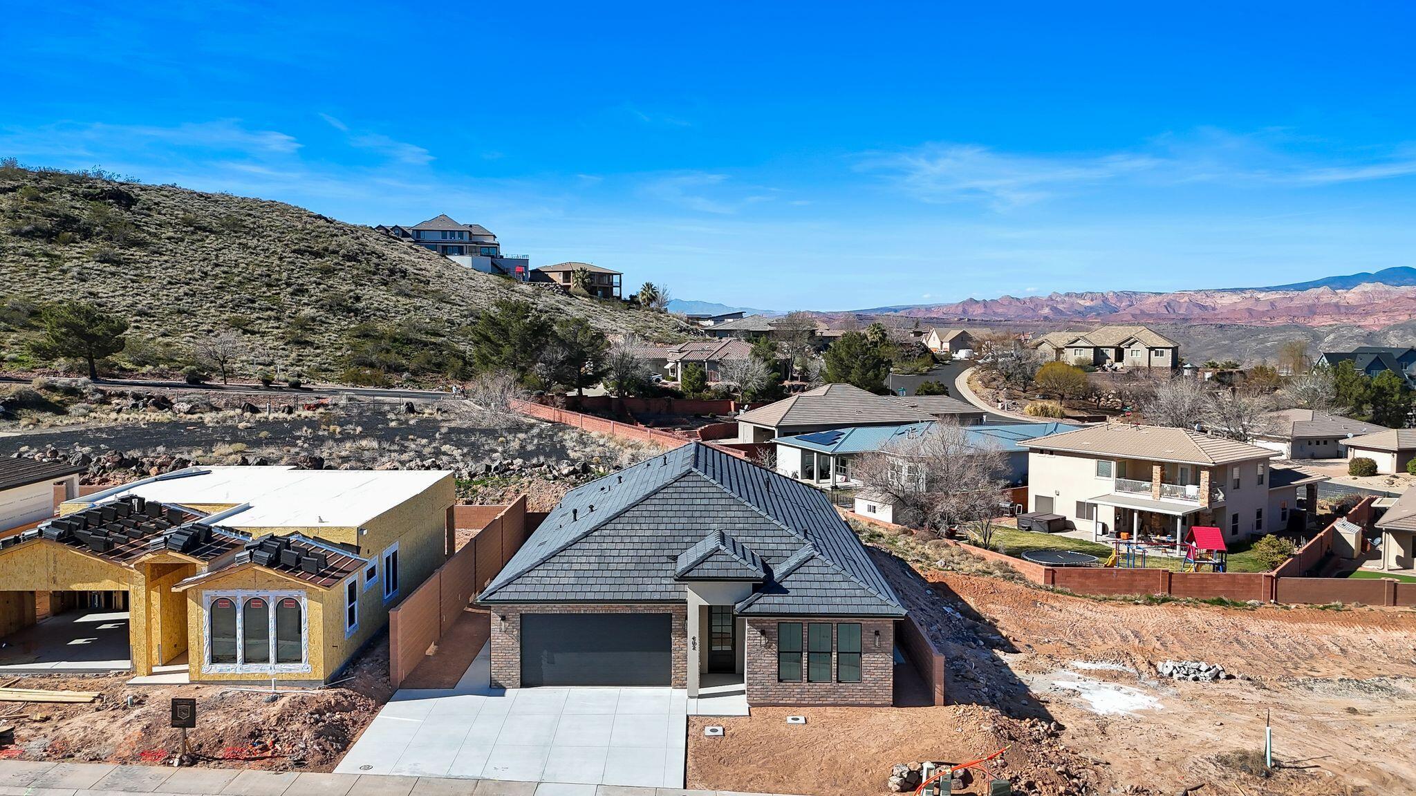 HURRICANE VIEWS - Residential