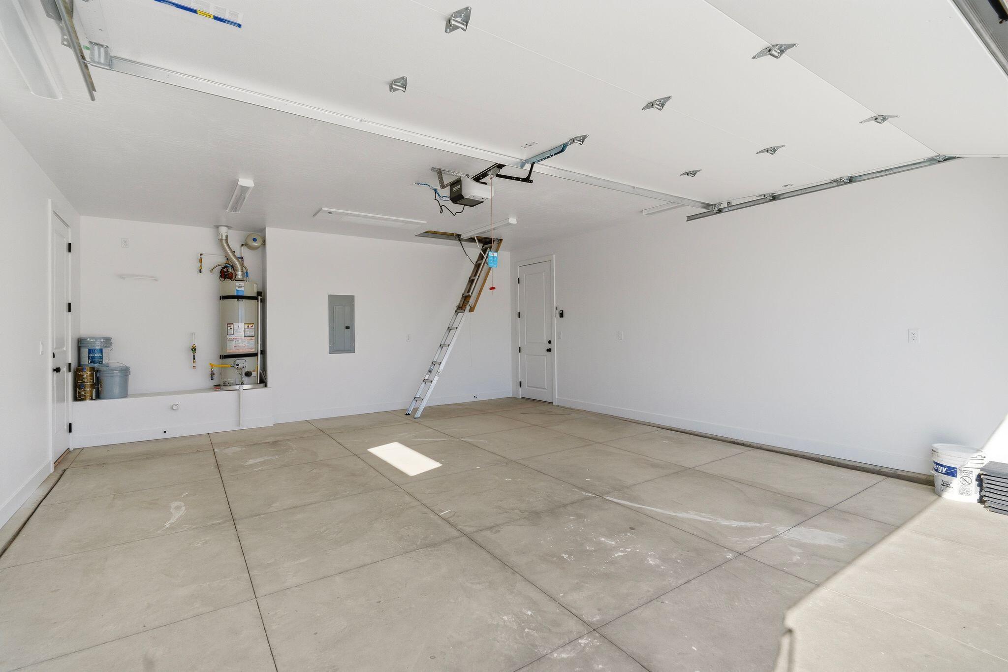 HURRICANE VIEWS - Residential