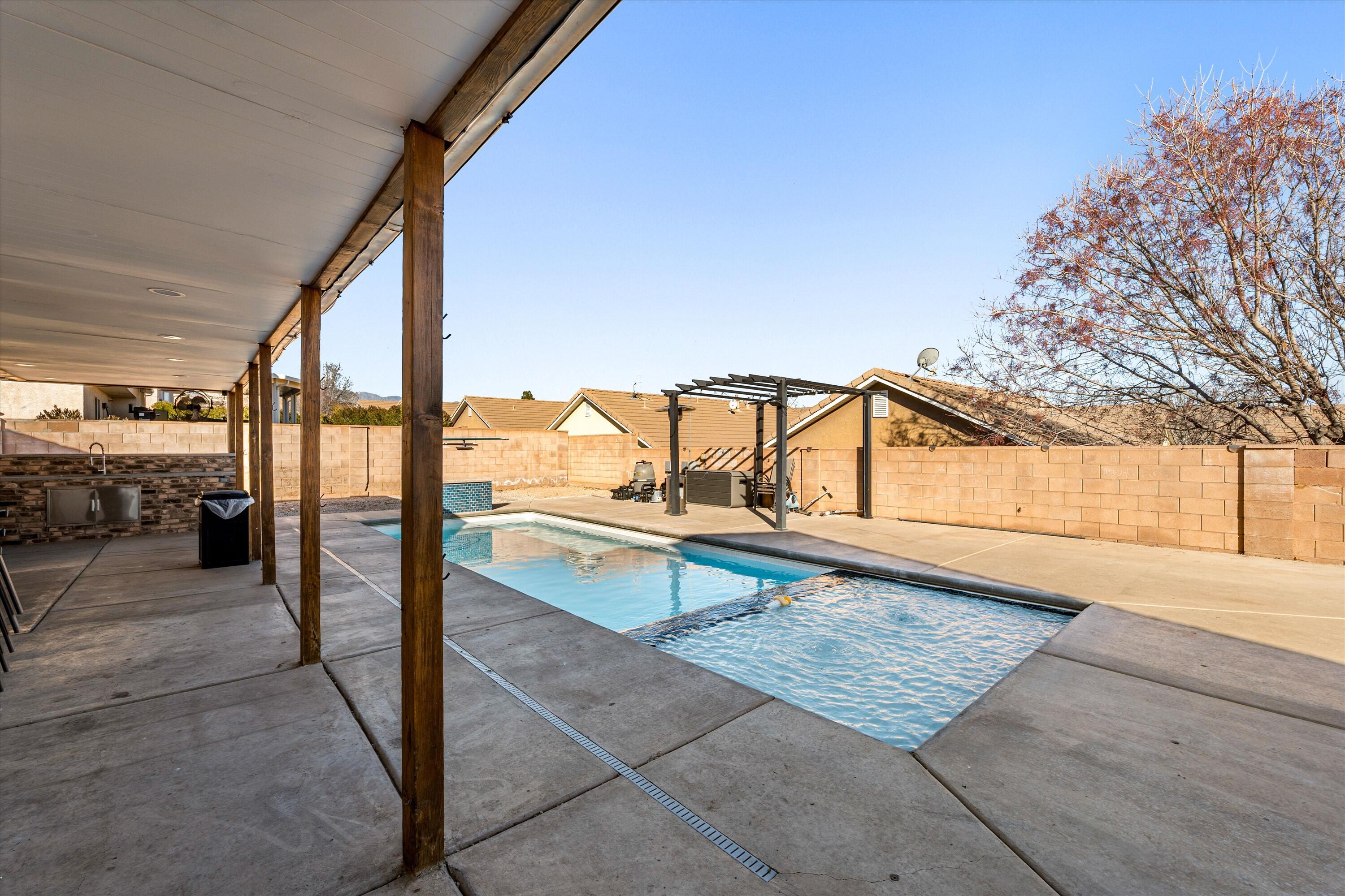 SOUTH POINTE - Residential