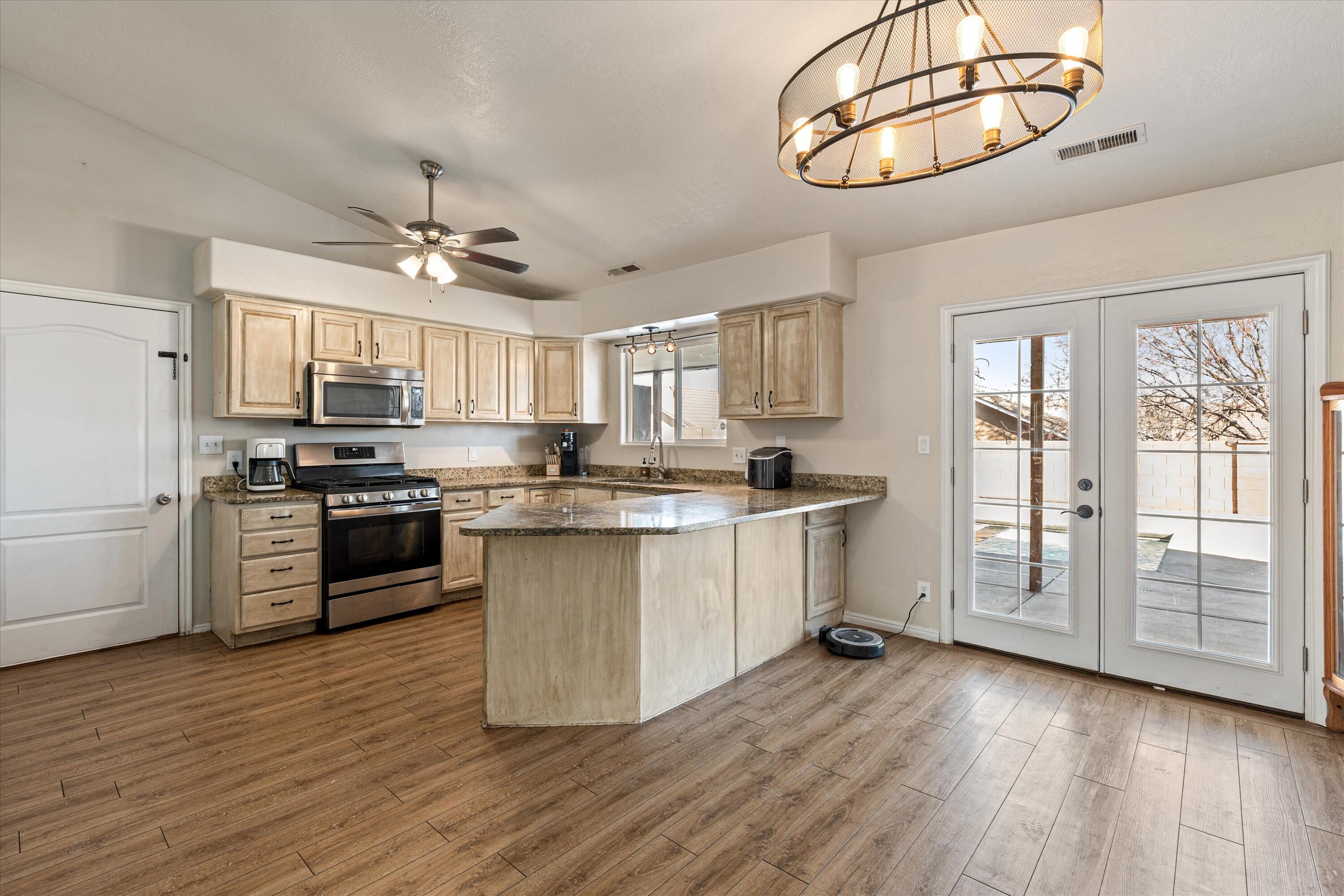 SOUTH POINTE - Residential