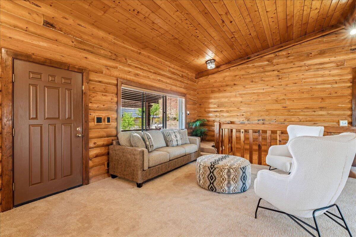 CIRCLE CLIFF - Residential