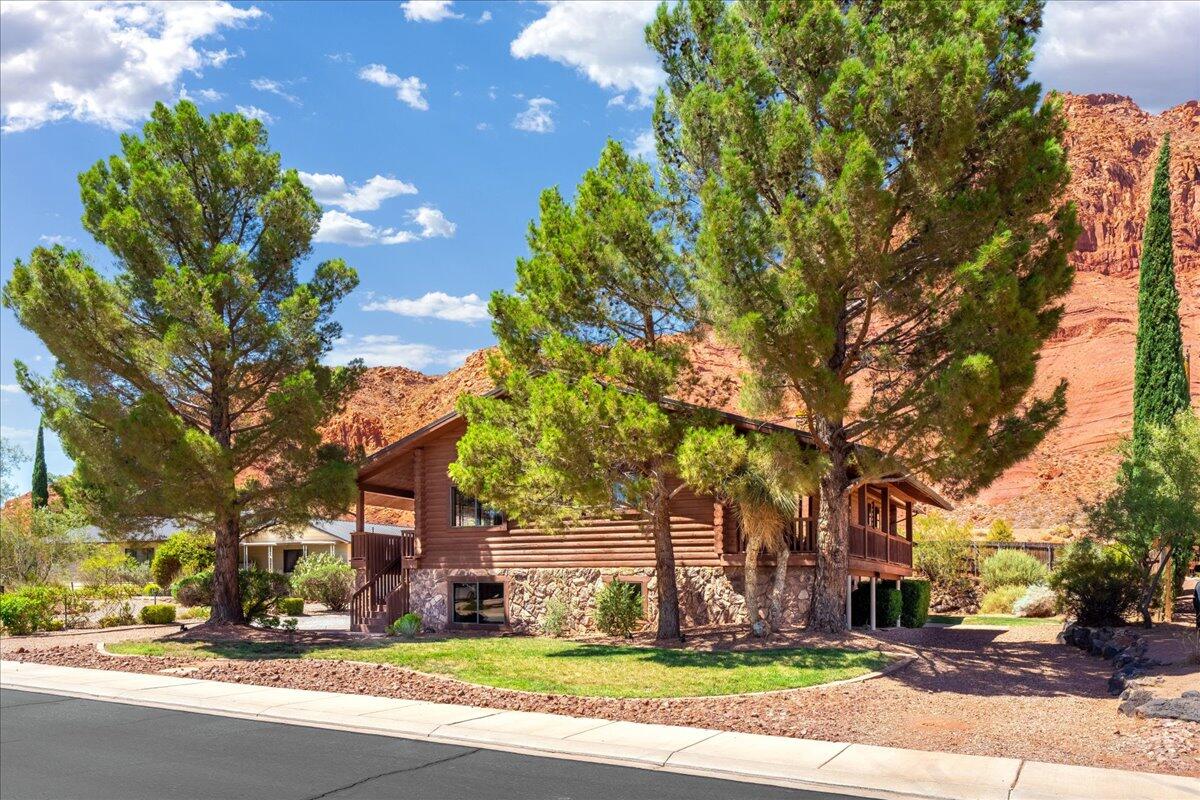 CIRCLE CLIFF - Residential