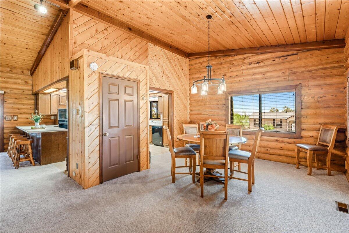 CIRCLE CLIFF - Residential