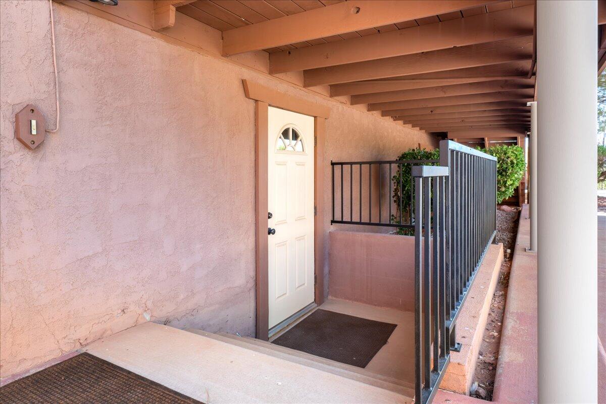 CIRCLE CLIFF - Residential