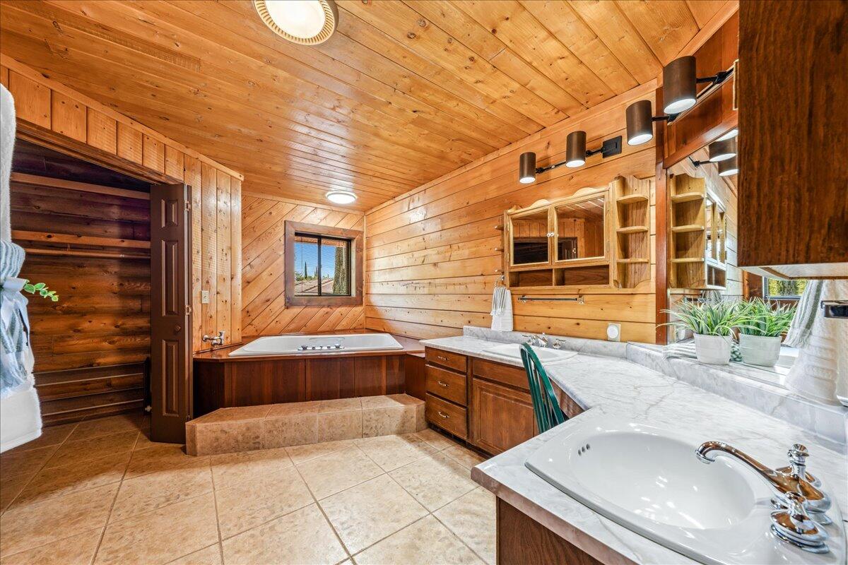 CIRCLE CLIFF - Residential