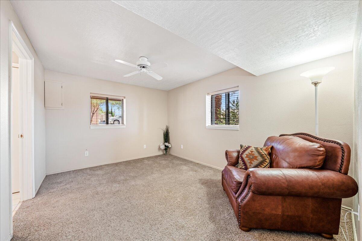 CIRCLE CLIFF - Residential