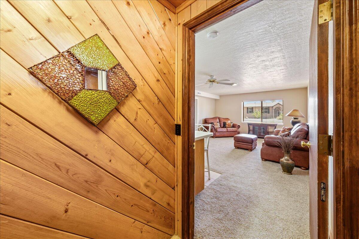 CIRCLE CLIFF - Residential